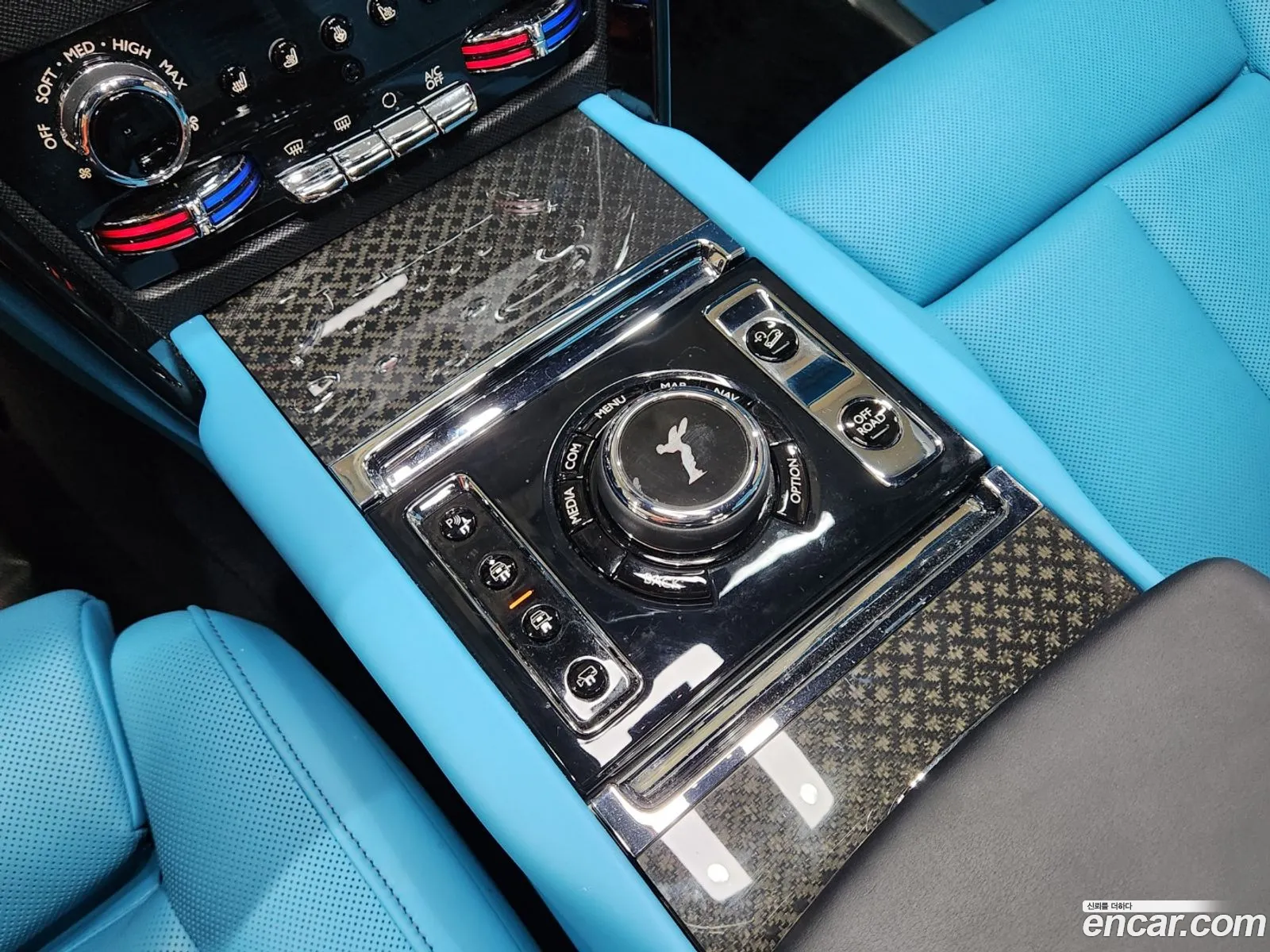Rolls-Royce Cullinan 2023 — 18