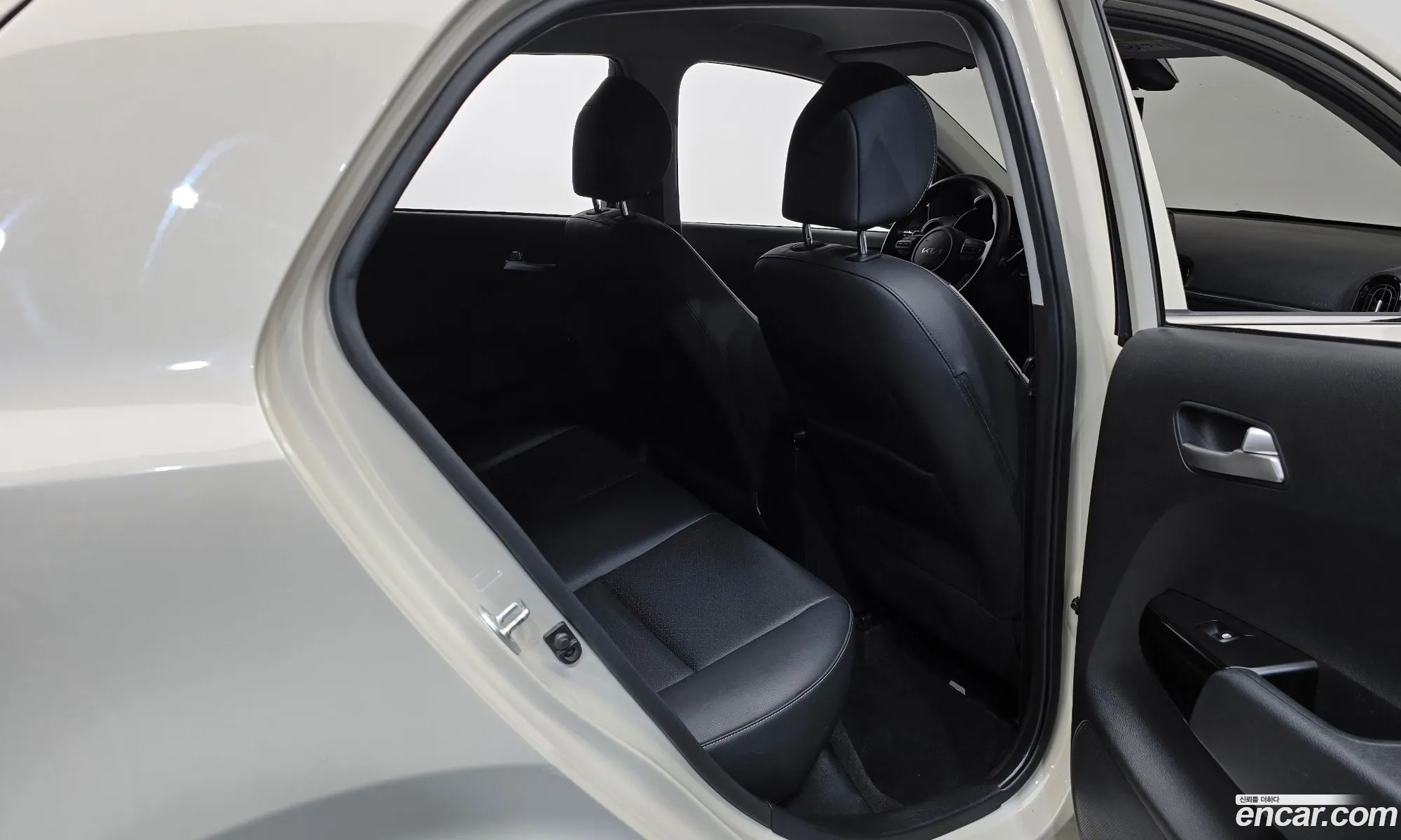 Kia Morning Urban 2023 — 28