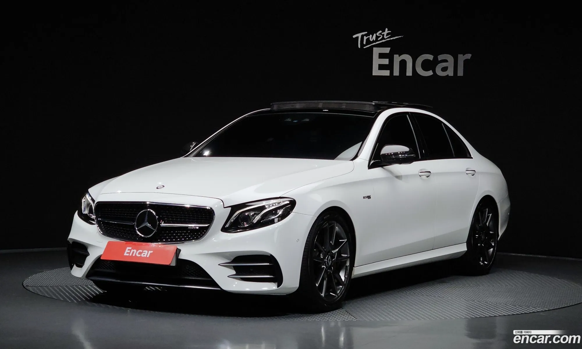 Mercedes-Benz E-Class W213 2017 — 11