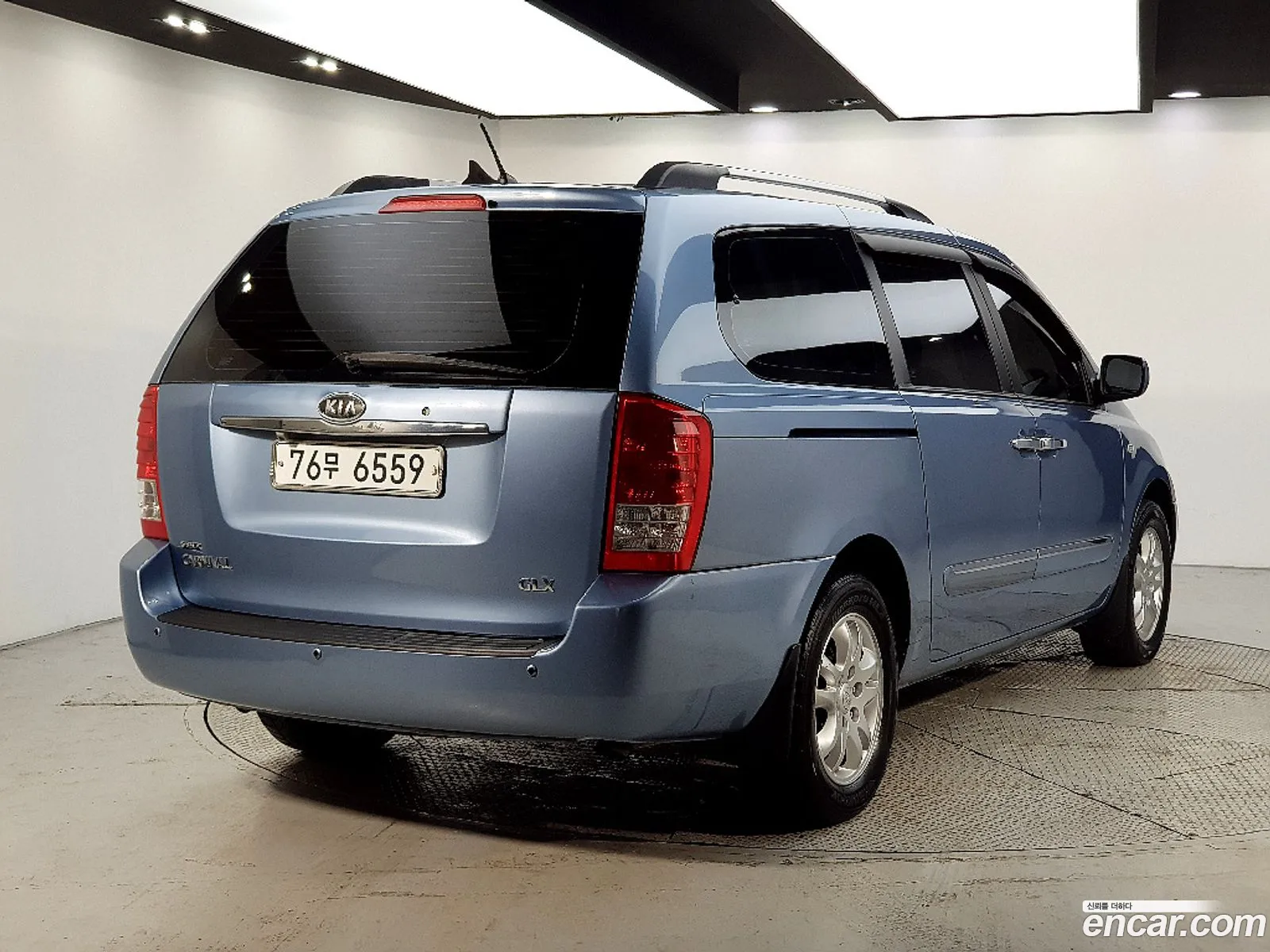 Kia Grand Carnival 2009 — 14