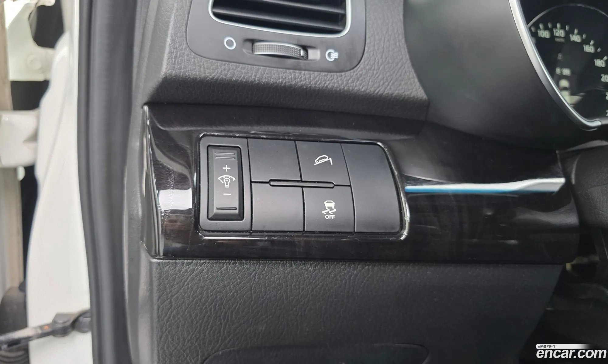 Kia Sorento R 2014 KNAKW815BEA557801 — 9