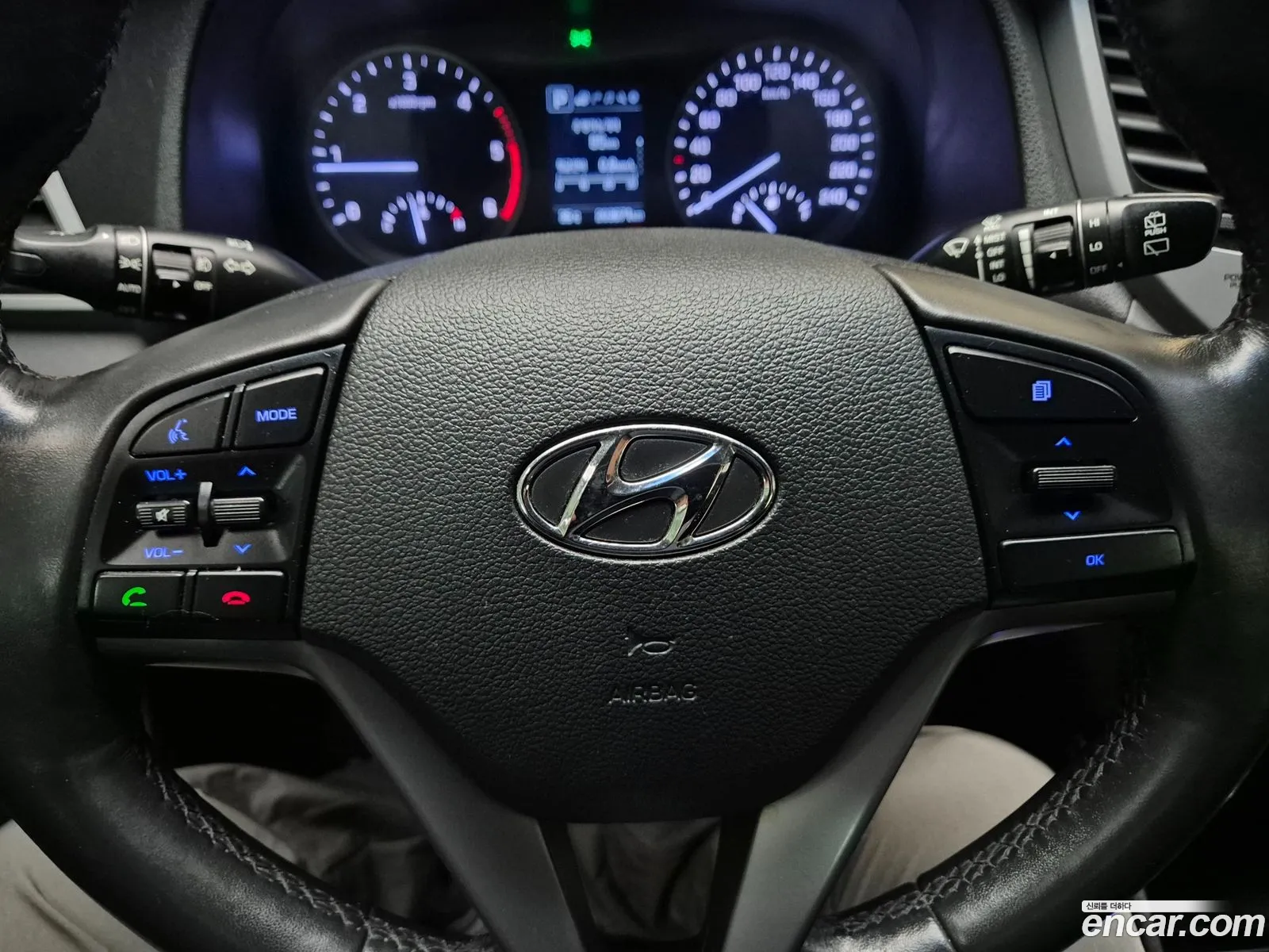 Hyundai Tucson 2015 — 17