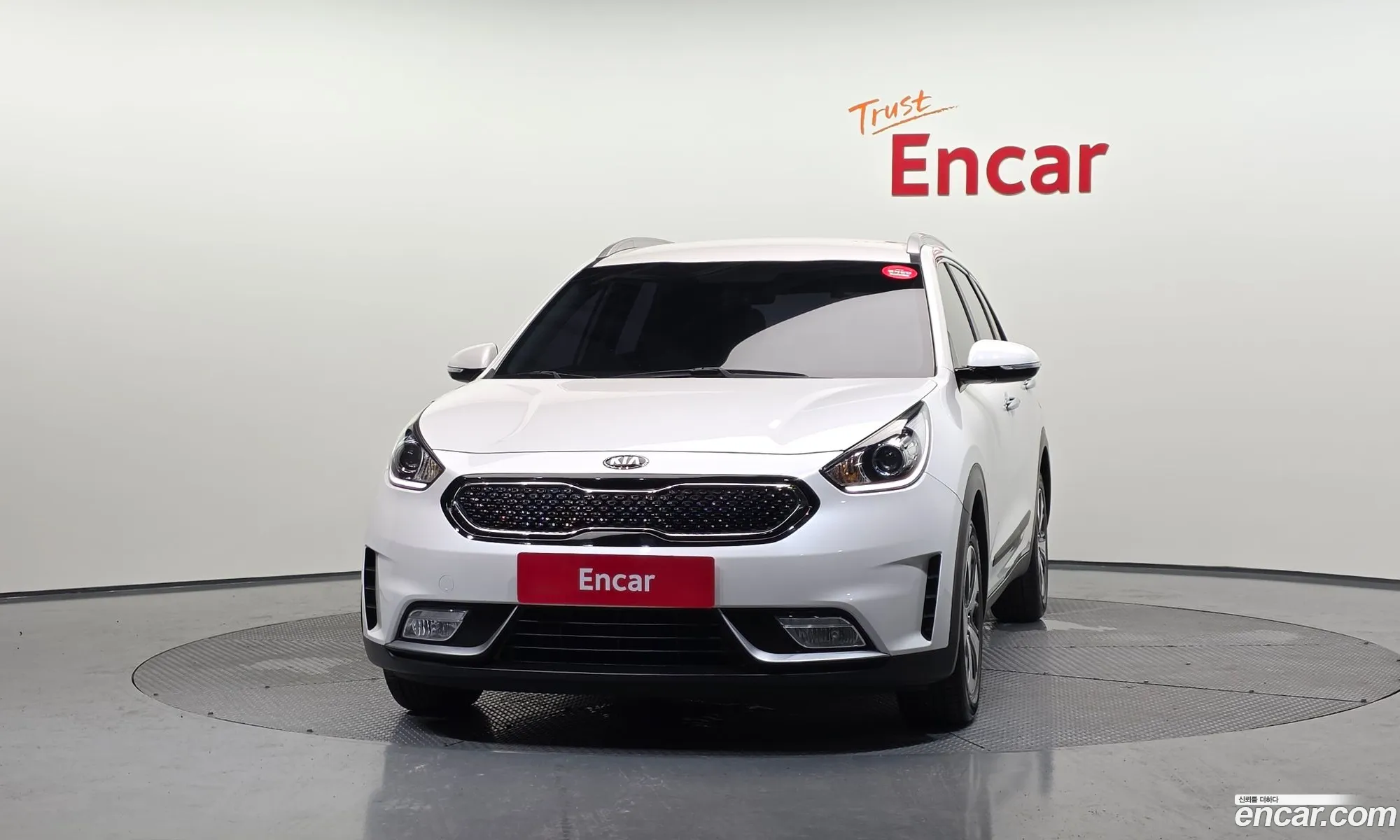 Kia Niro 2017 KNACA81CGHA072090 — 9