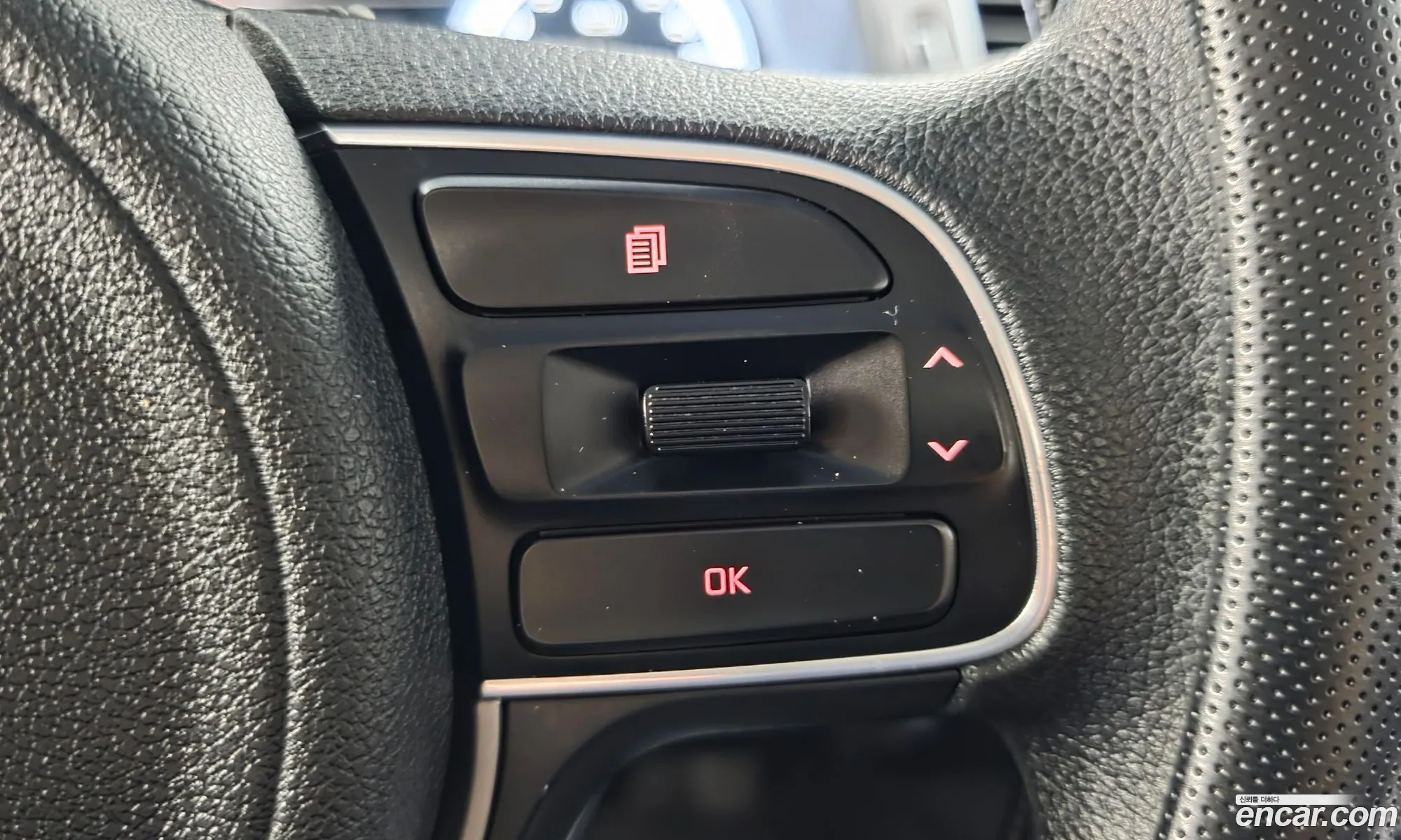 Kia Niro 2017 KNACA81CGHA072090 — 25