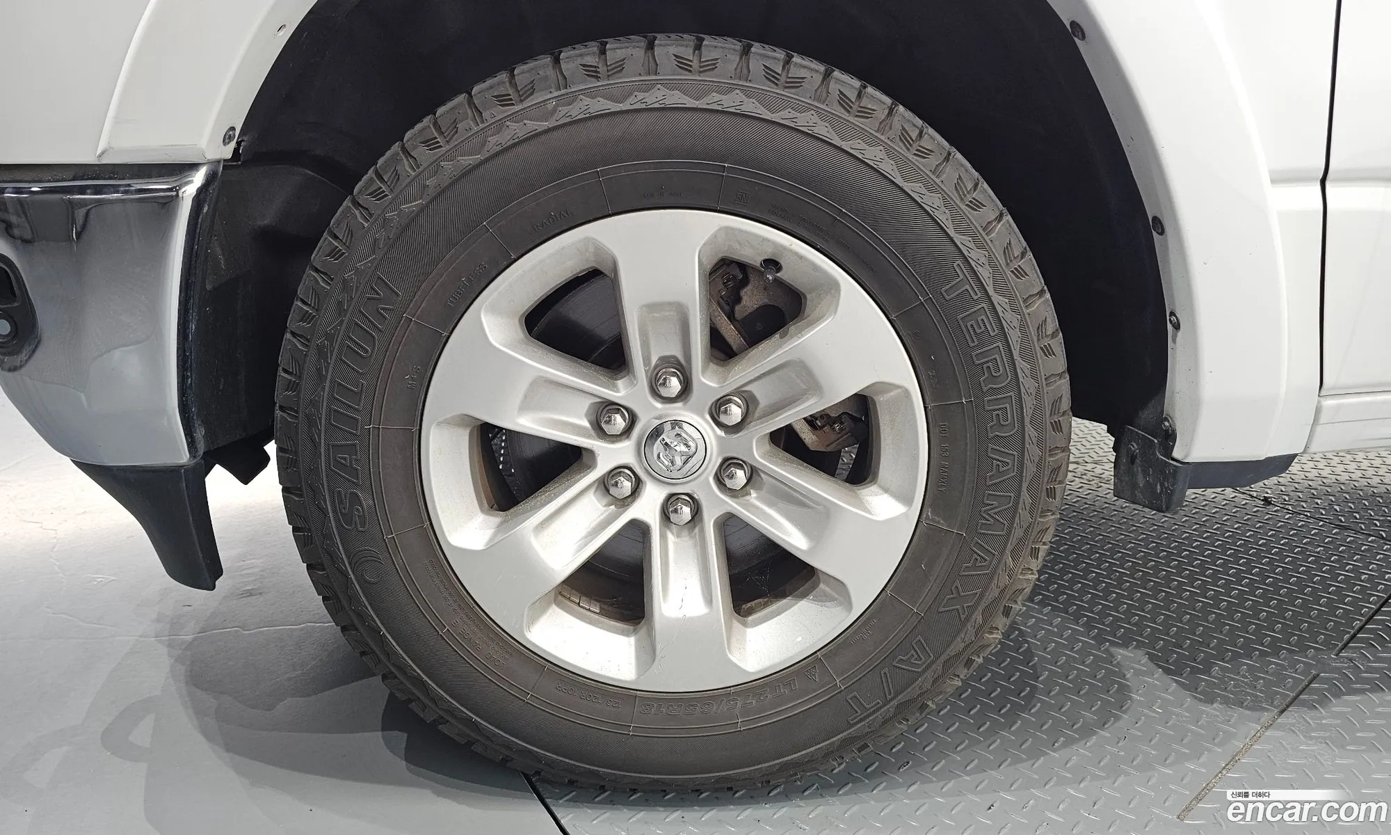 Dodge Ram Pickup 2019 1C6RREJT6KN635711 — 10