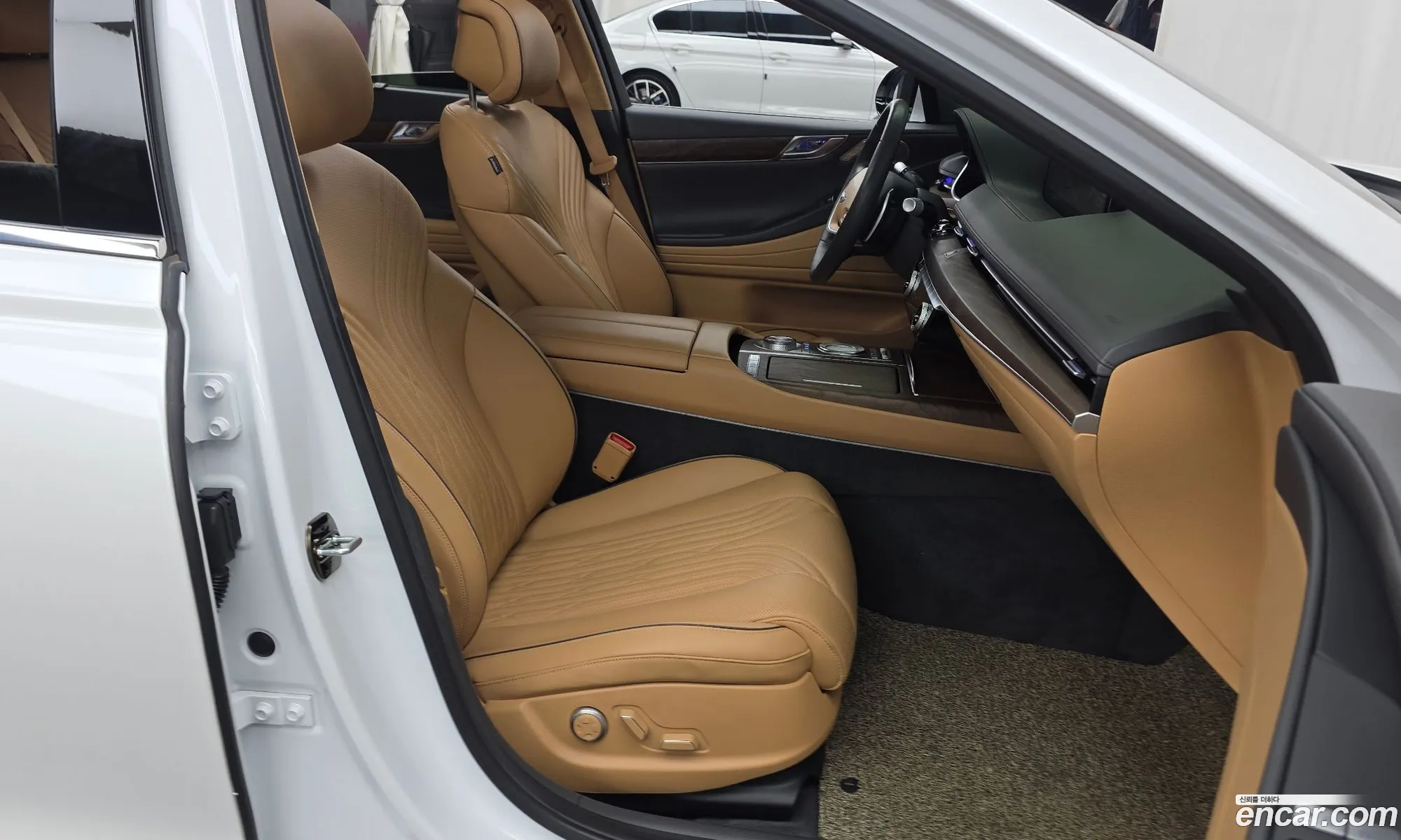 Genesis G80 2021 — 18