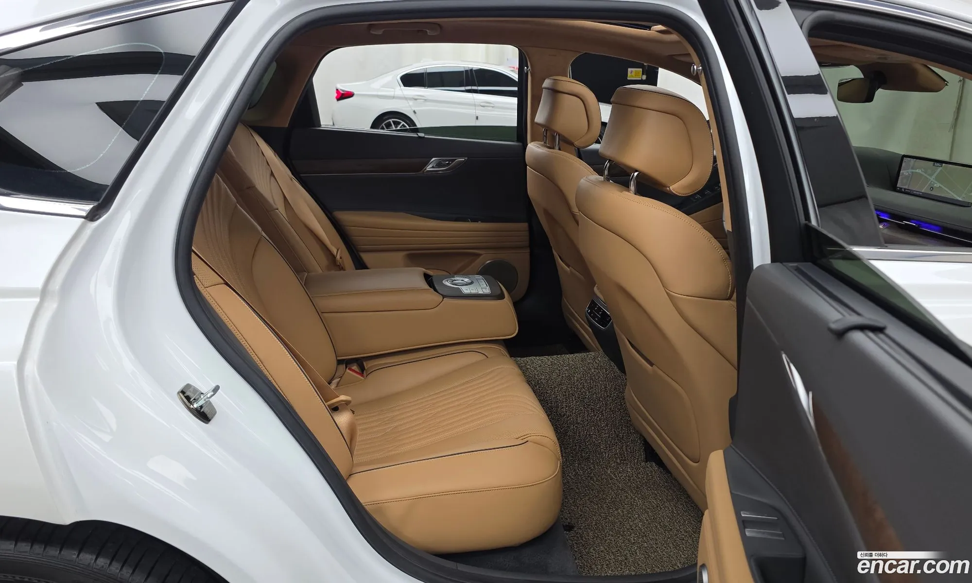 Genesis G80 2021 — 32