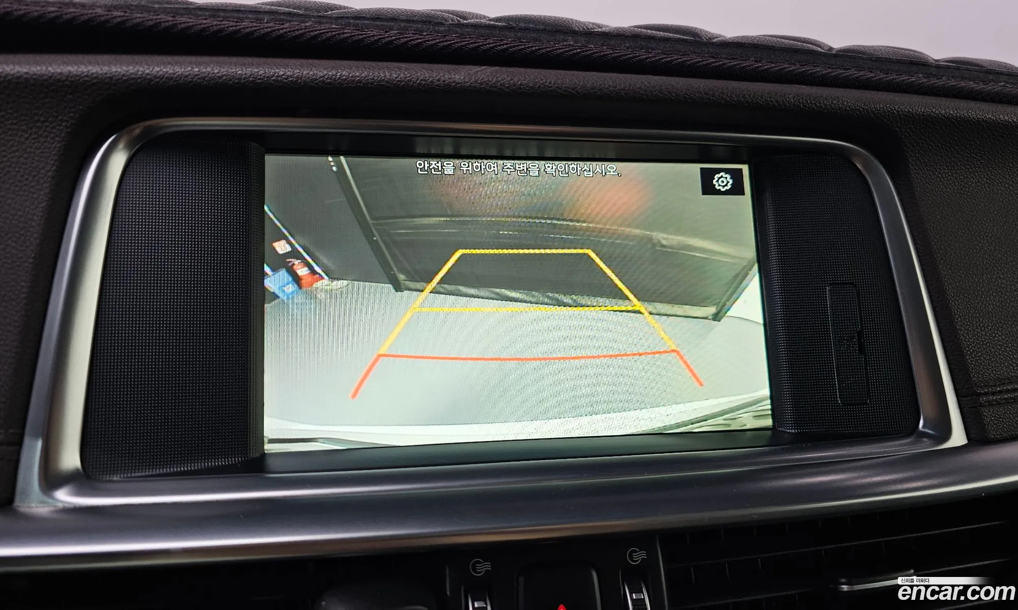 Kia K5 2018 KNAGU411BKA263988 — 2