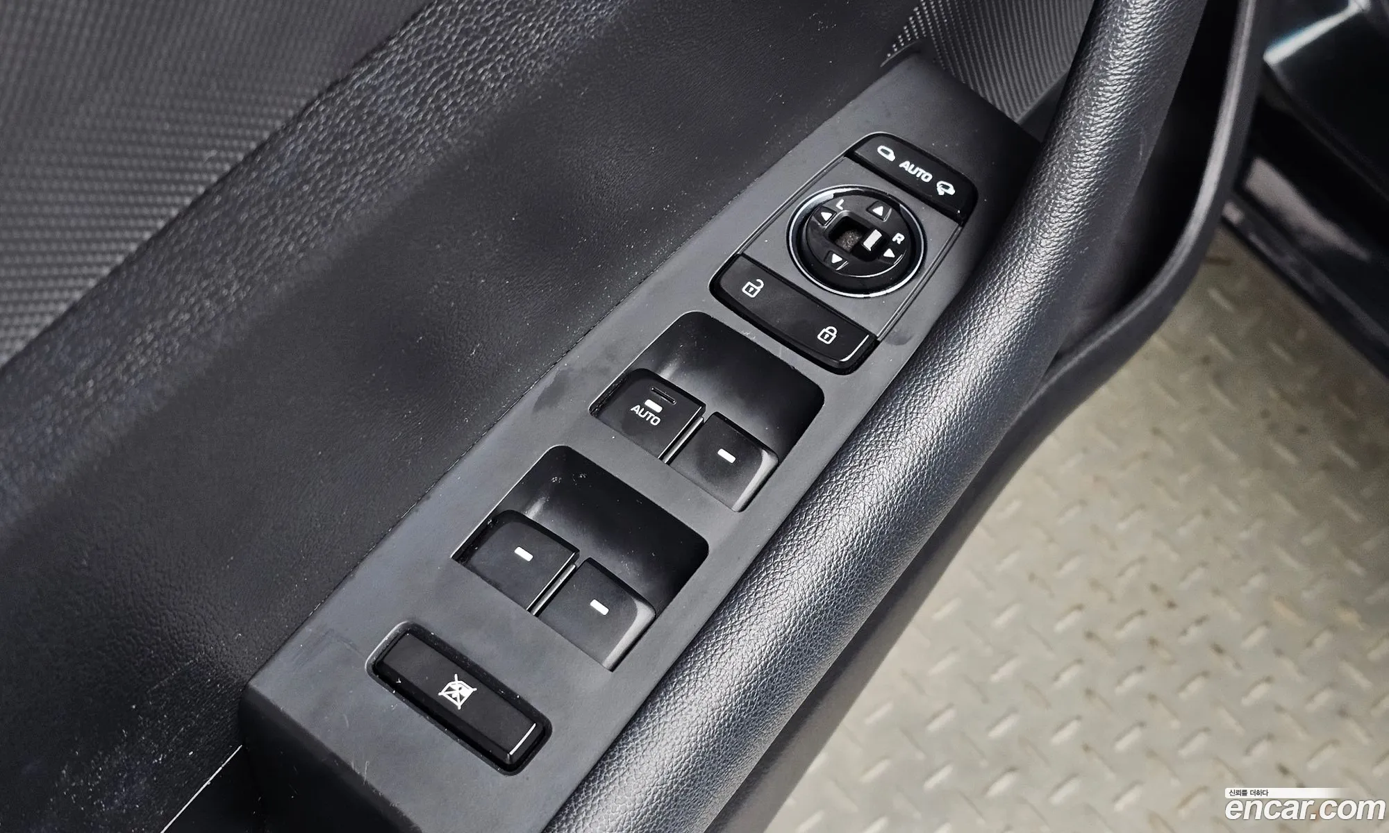 Hyundai LF Sonata 2014 KMHE341DBFA011166 — 7