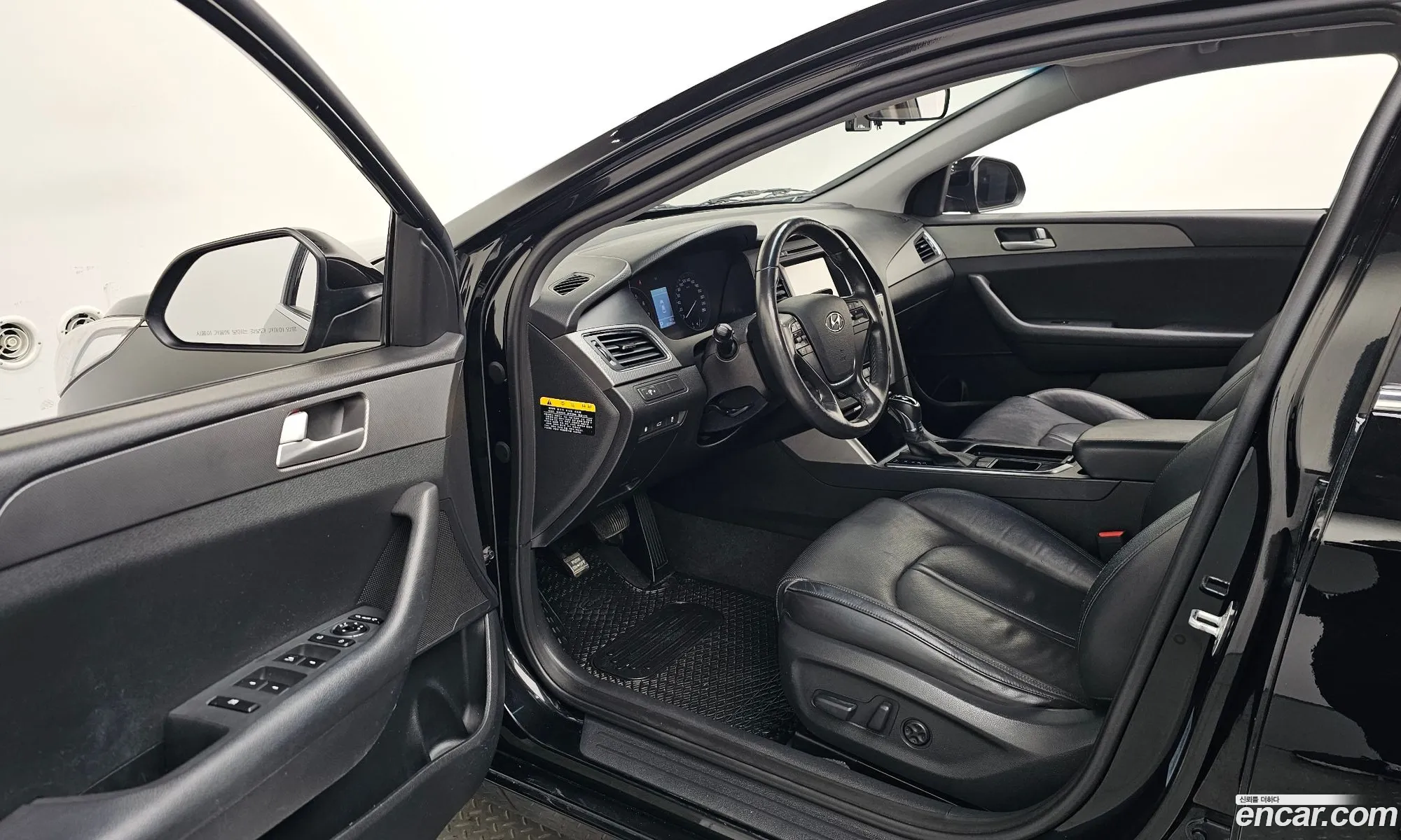 Hyundai LF Sonata 2014 KMHE341DBFA011166 — 21
