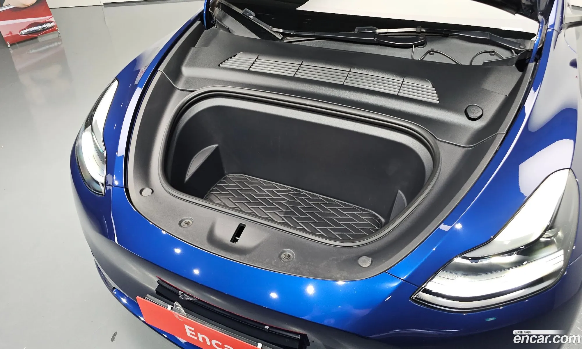Tesla Model Y 2022 — 9