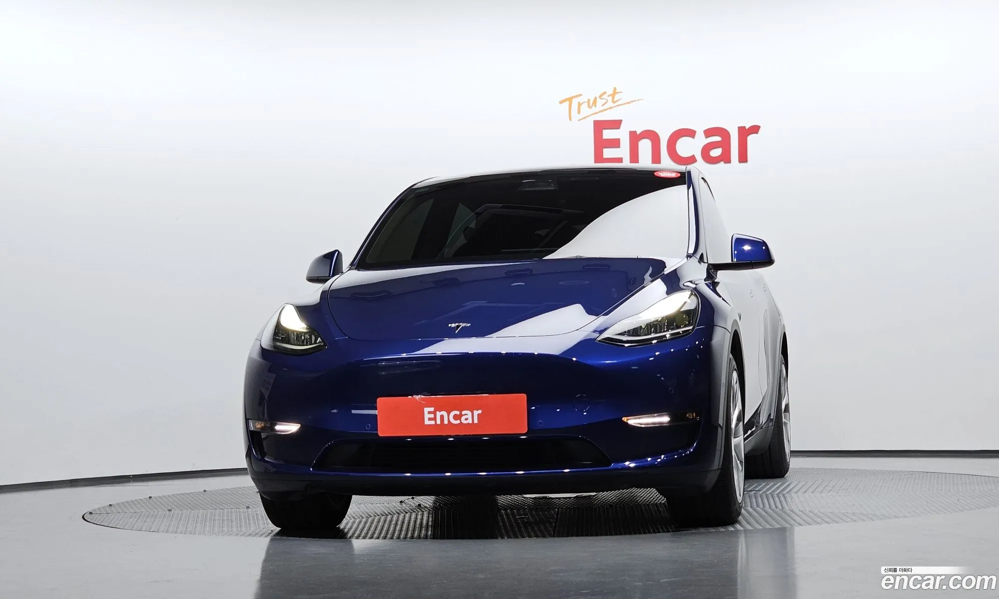 Tesla Model Y 2022 — 34