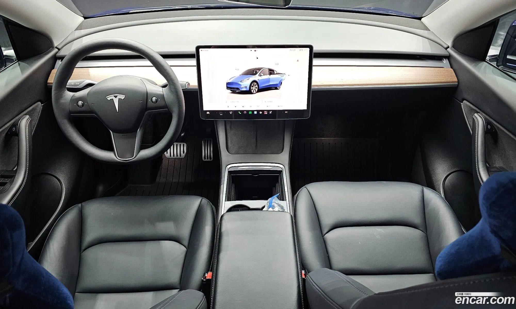 Tesla Model Y 2022 — 21