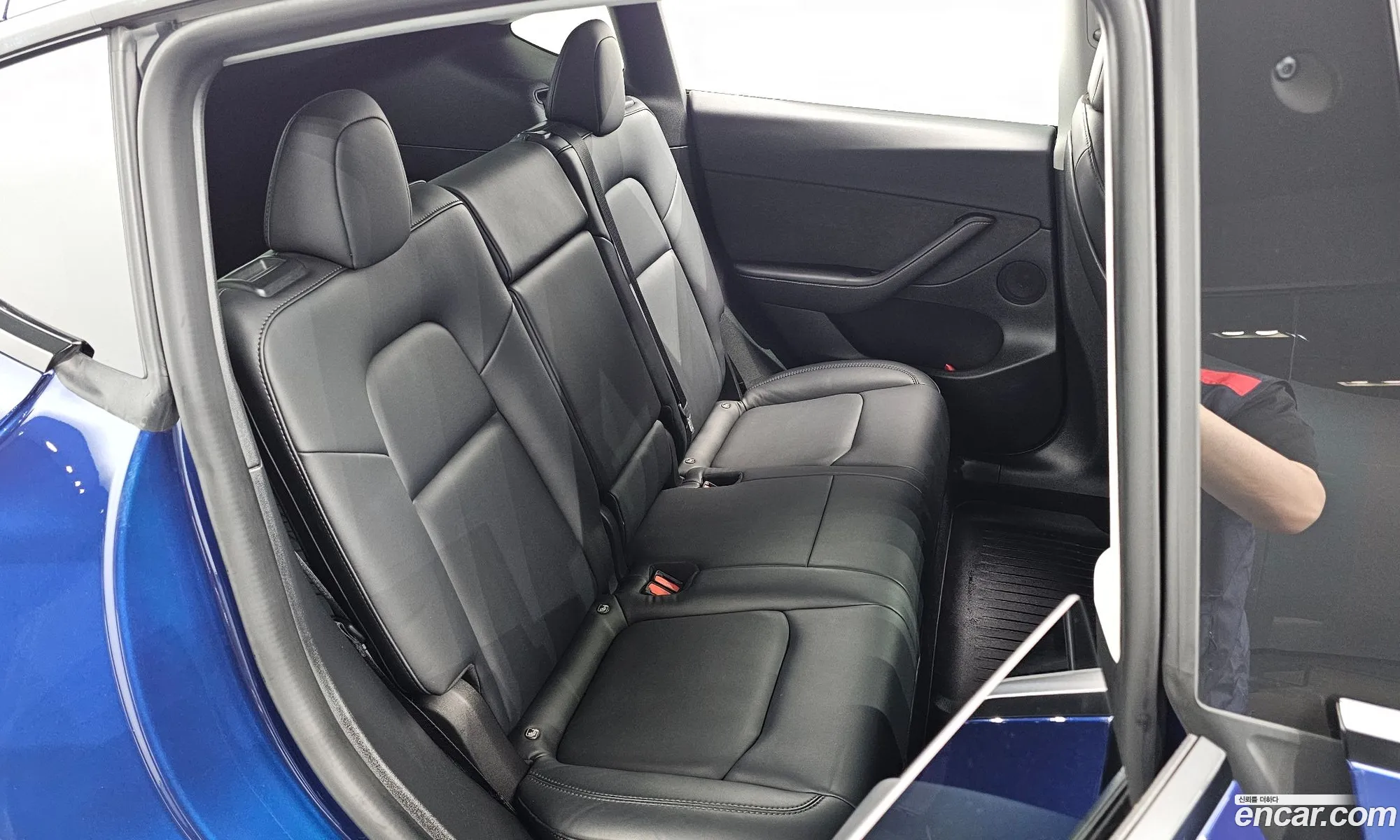 Tesla Model Y 2022 — 30