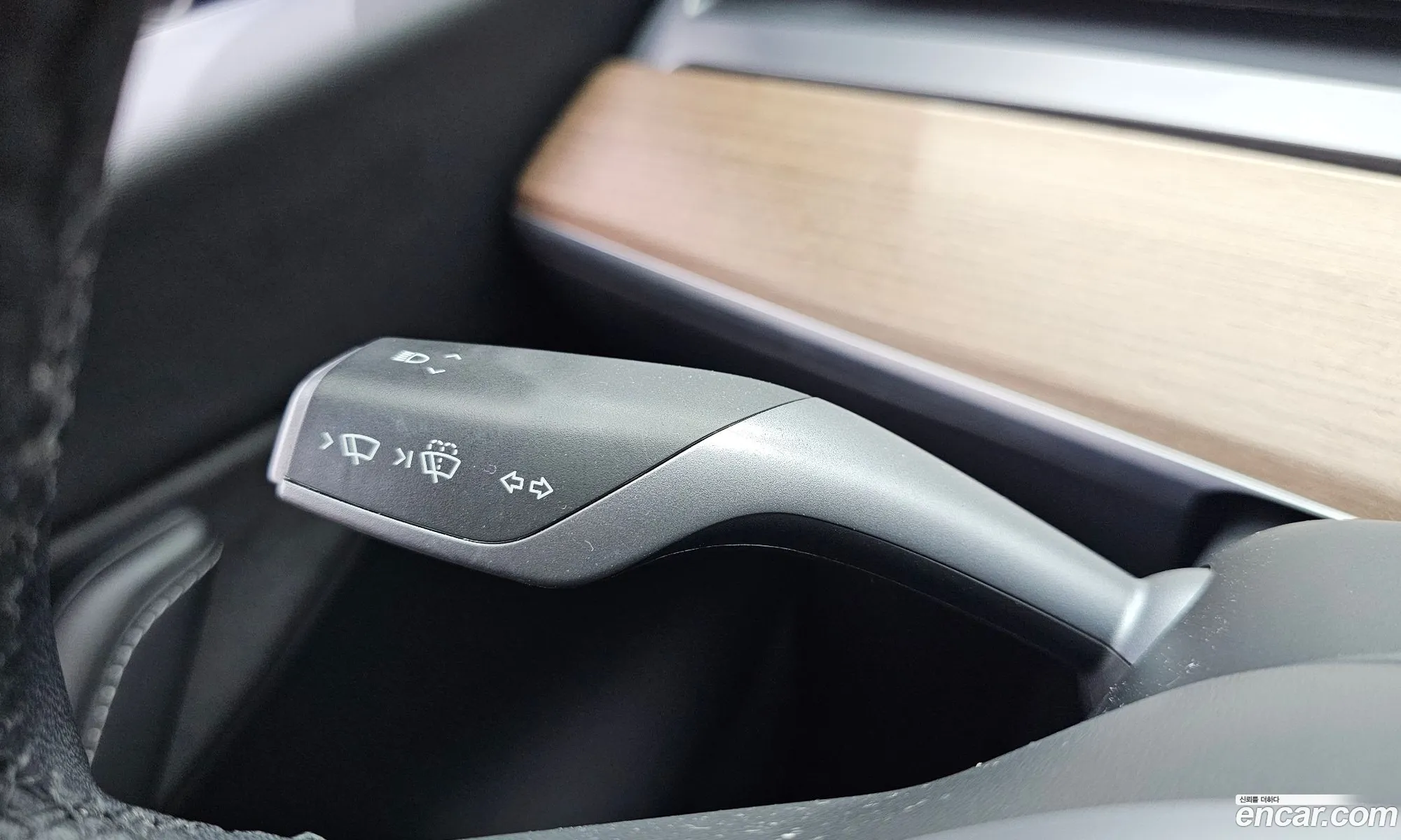 Tesla Model Y 2022 — 36