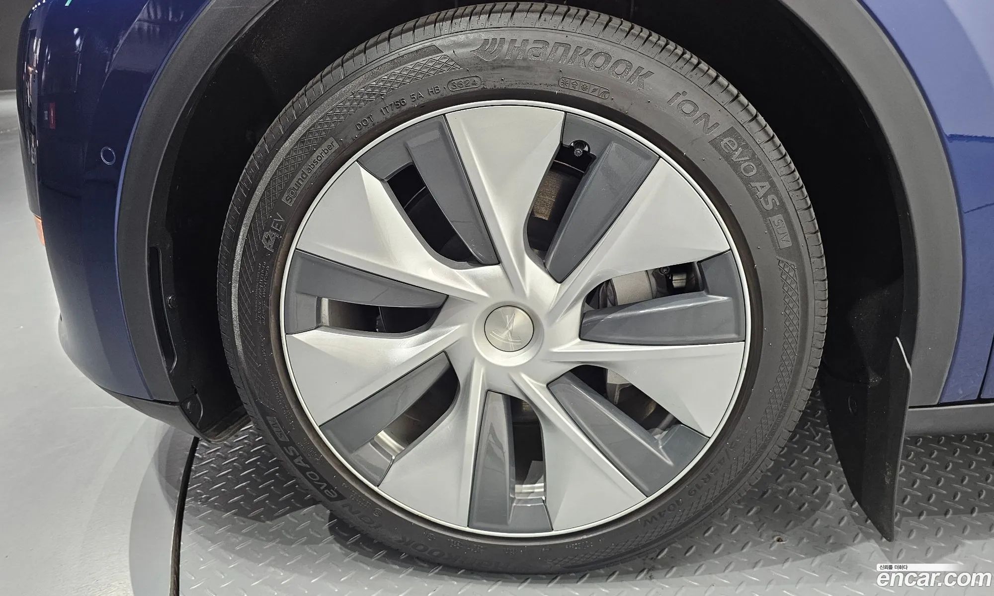 Tesla Model Y 2022 — 4