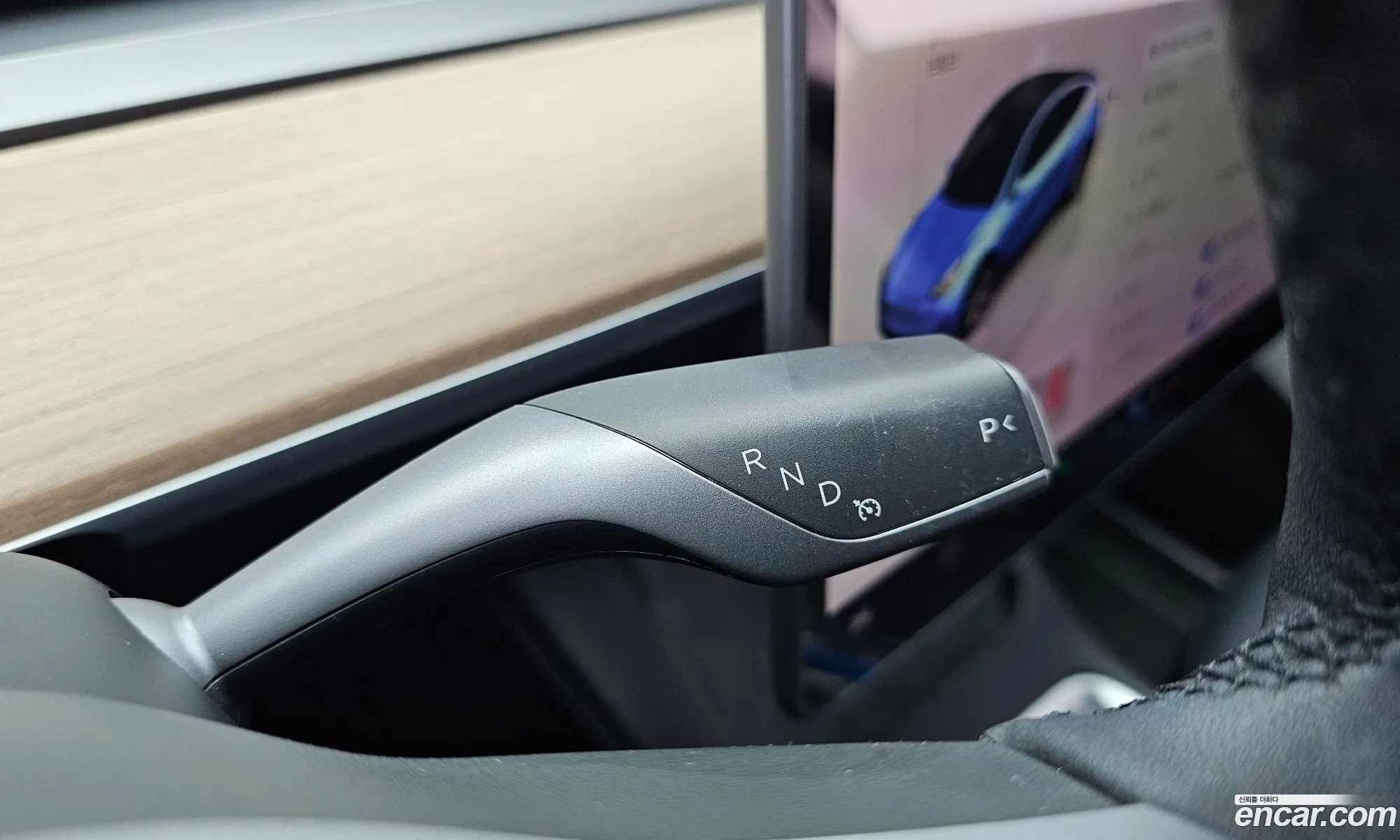 Tesla Model Y 2022 — 19