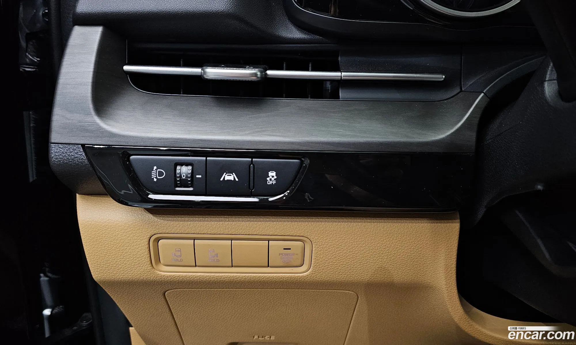 Kia Carnival 2022 KNANB81BBPS214254 — 9