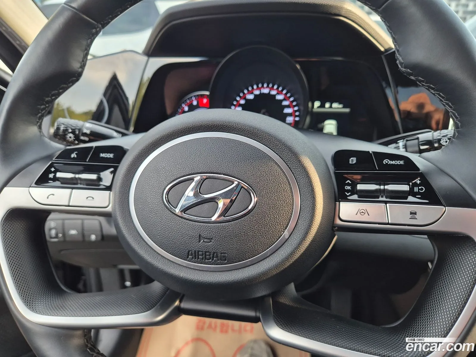 Hyundai Elantra 2022 — 18