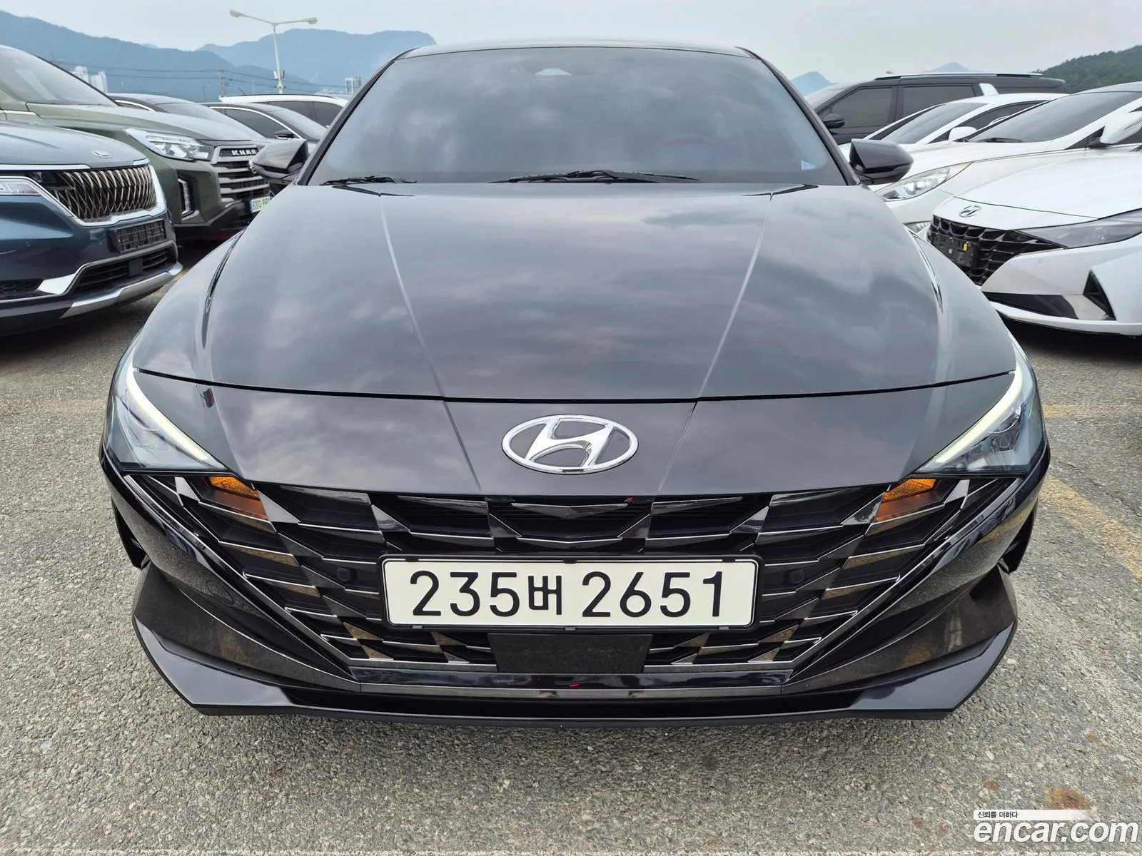 Hyundai Elantra 2022 — 12