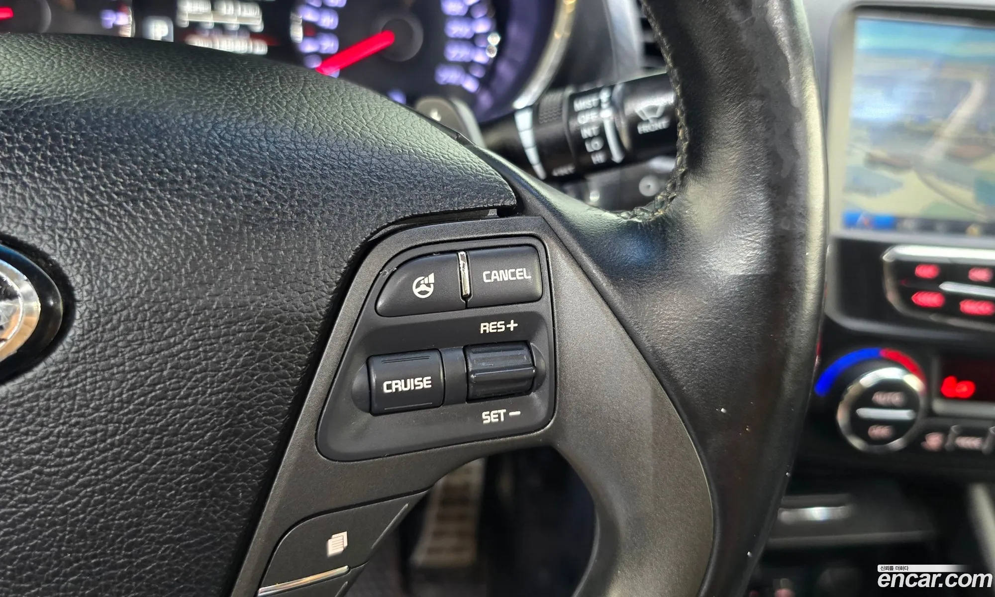 Kia K3 2013 KNAFZ412BDA061294 — 6