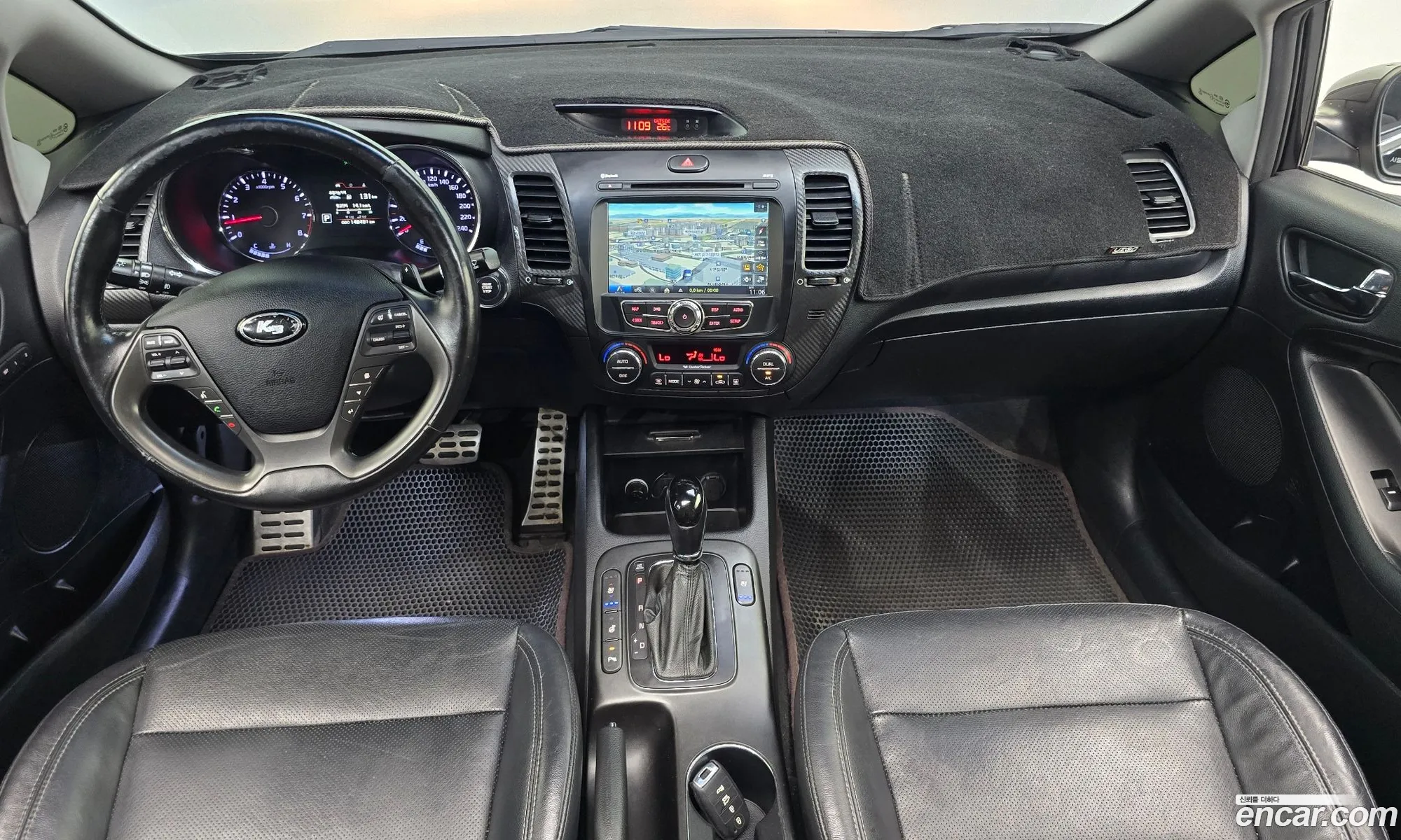 Kia K3 2013 KNAFZ412BDA061294 — 20