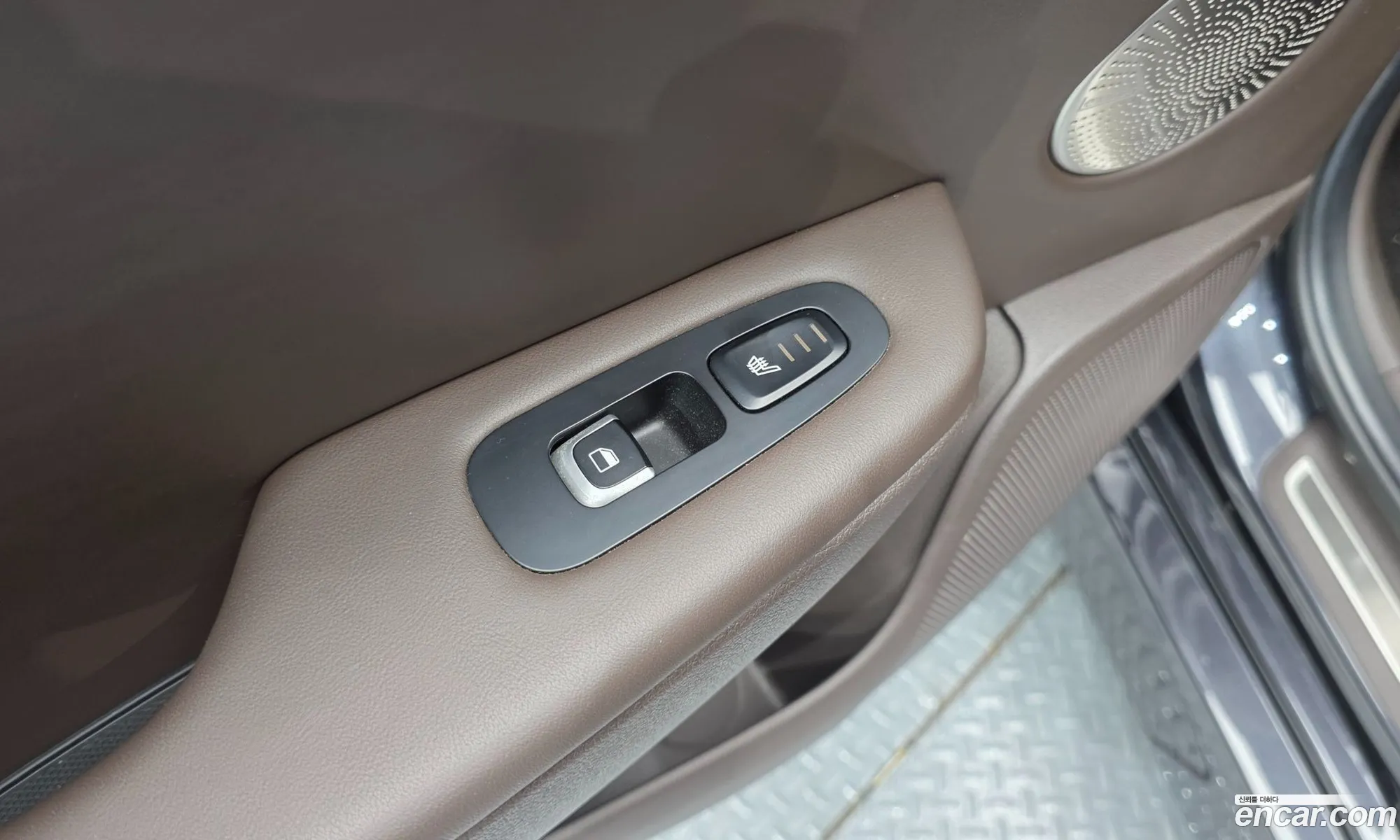 Kia Stinger 2018 KNAE351BDJS022887 — 3