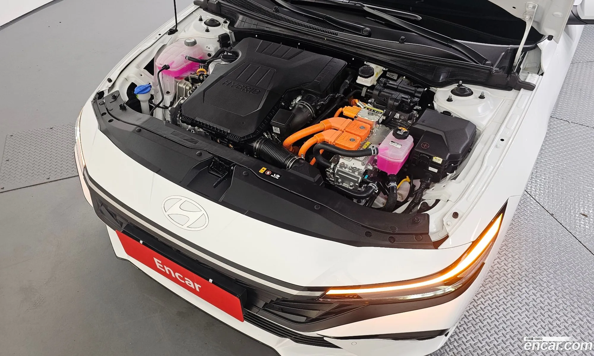Hyundai Elantra Hybrid