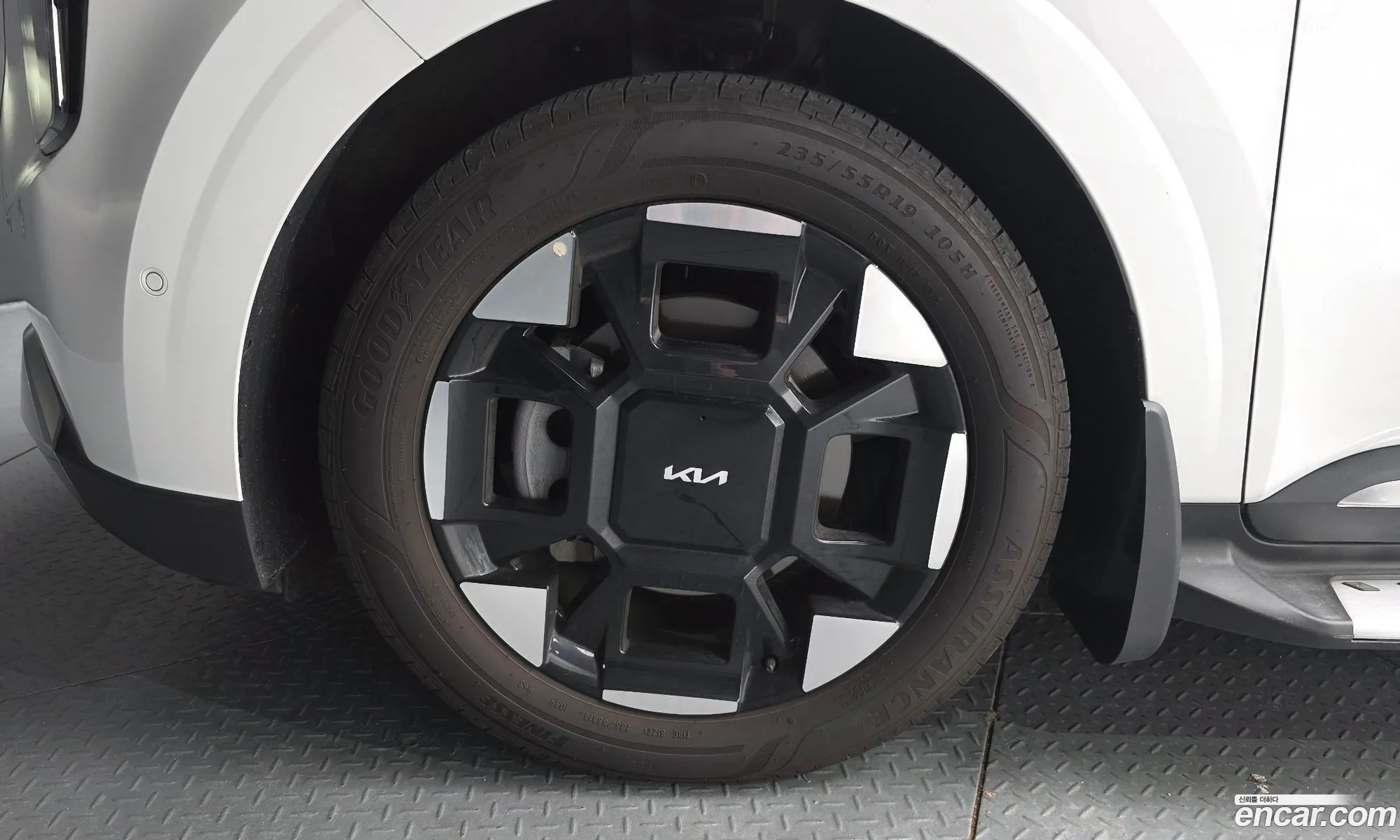 Kia Carnival 2024 KNANC81ABSS018945 — 16