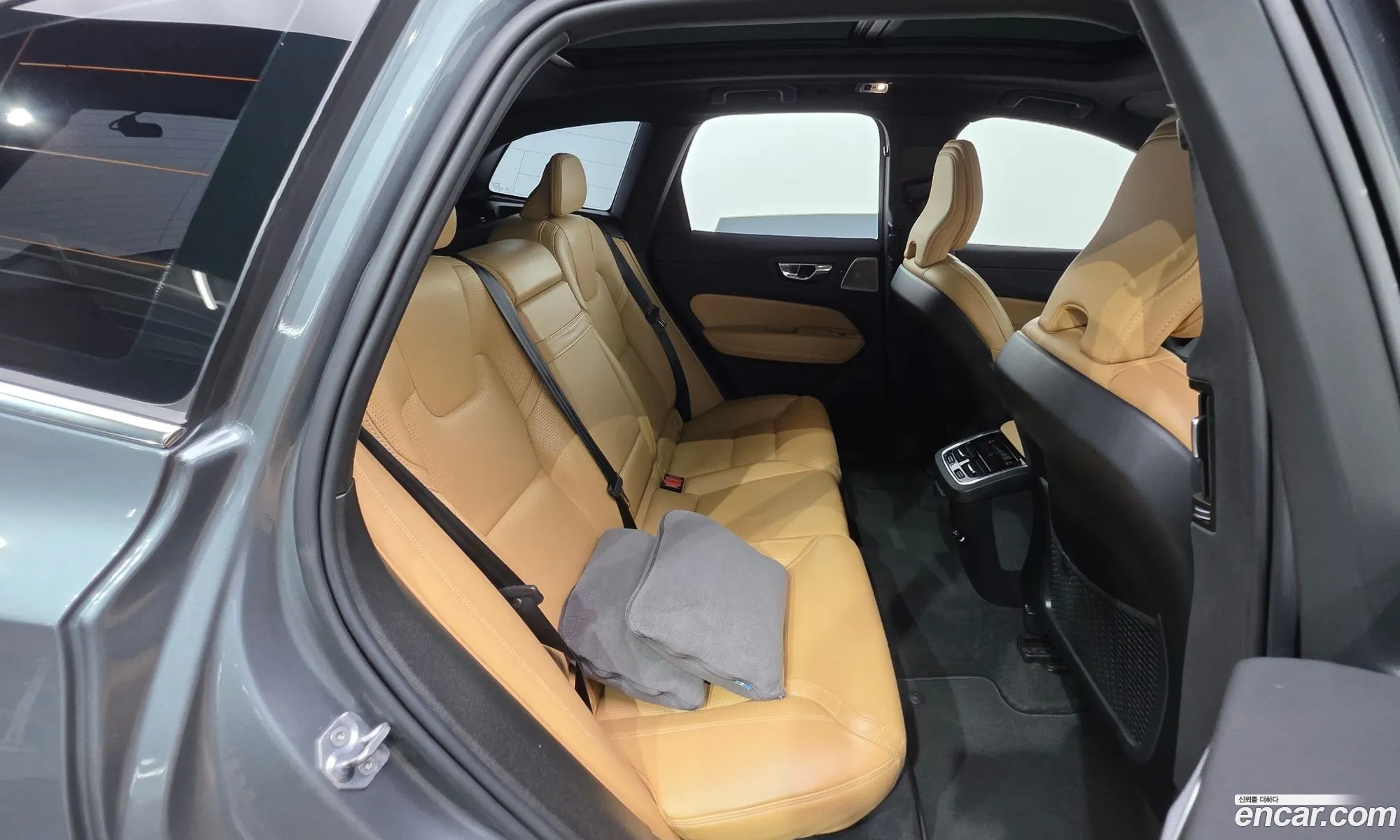 Volvo XC60 2018 — 10