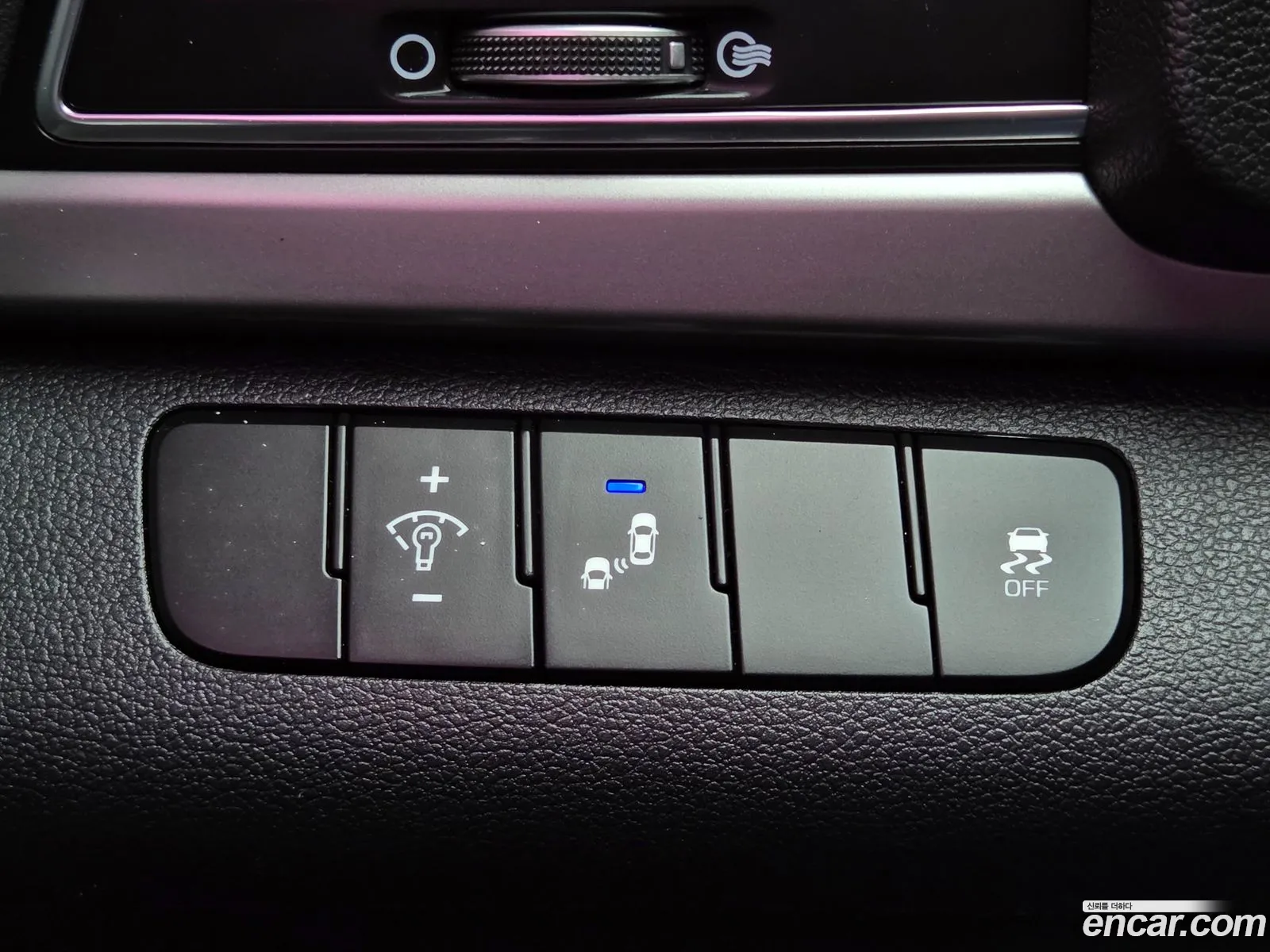 Hyundai Elantra AD 2018 — 5