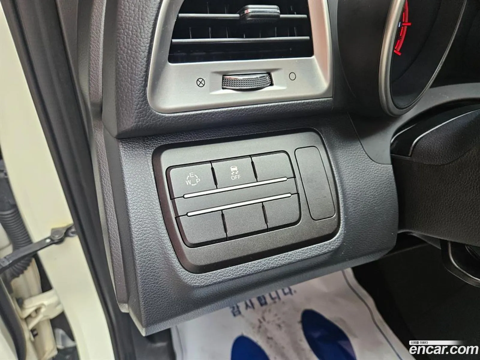 KG Mobility (SsangYong) Tivoli 2015 — 15