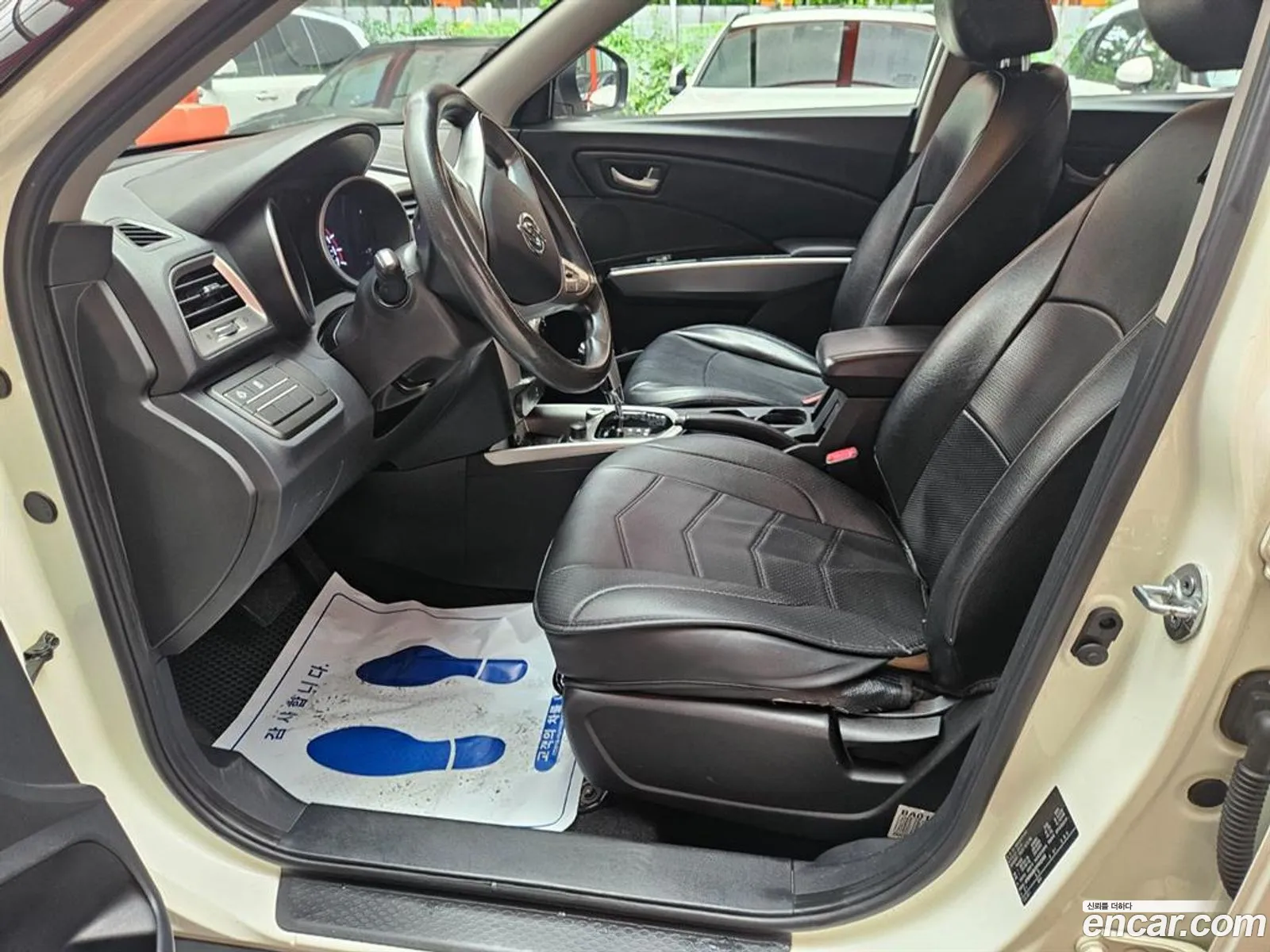 KG Mobility (SsangYong) Tivoli 2015 — 7