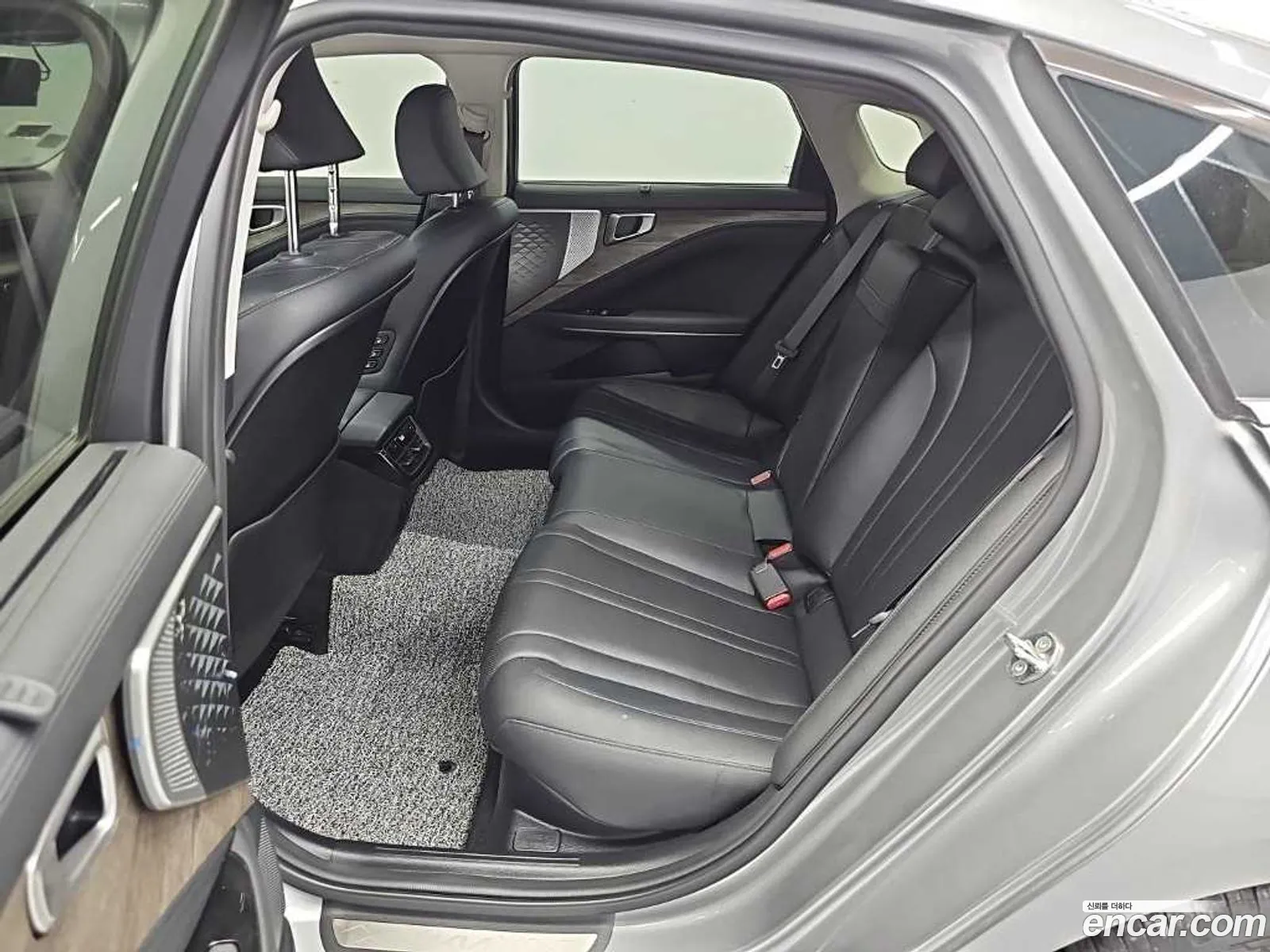 Kia K8 Hybrid