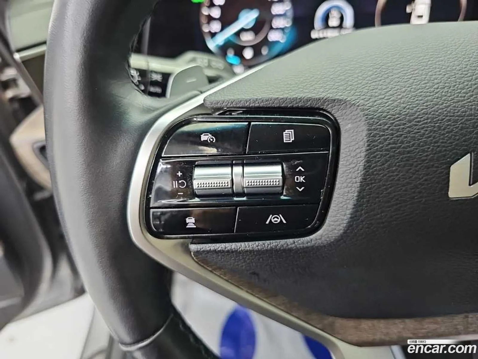 Kia K8 Hybrid