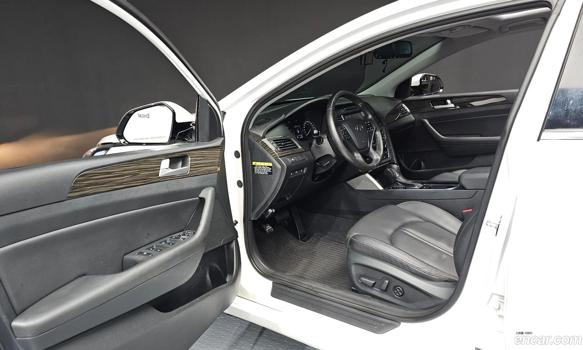 Hyundai LF Sonata 2014 — 9