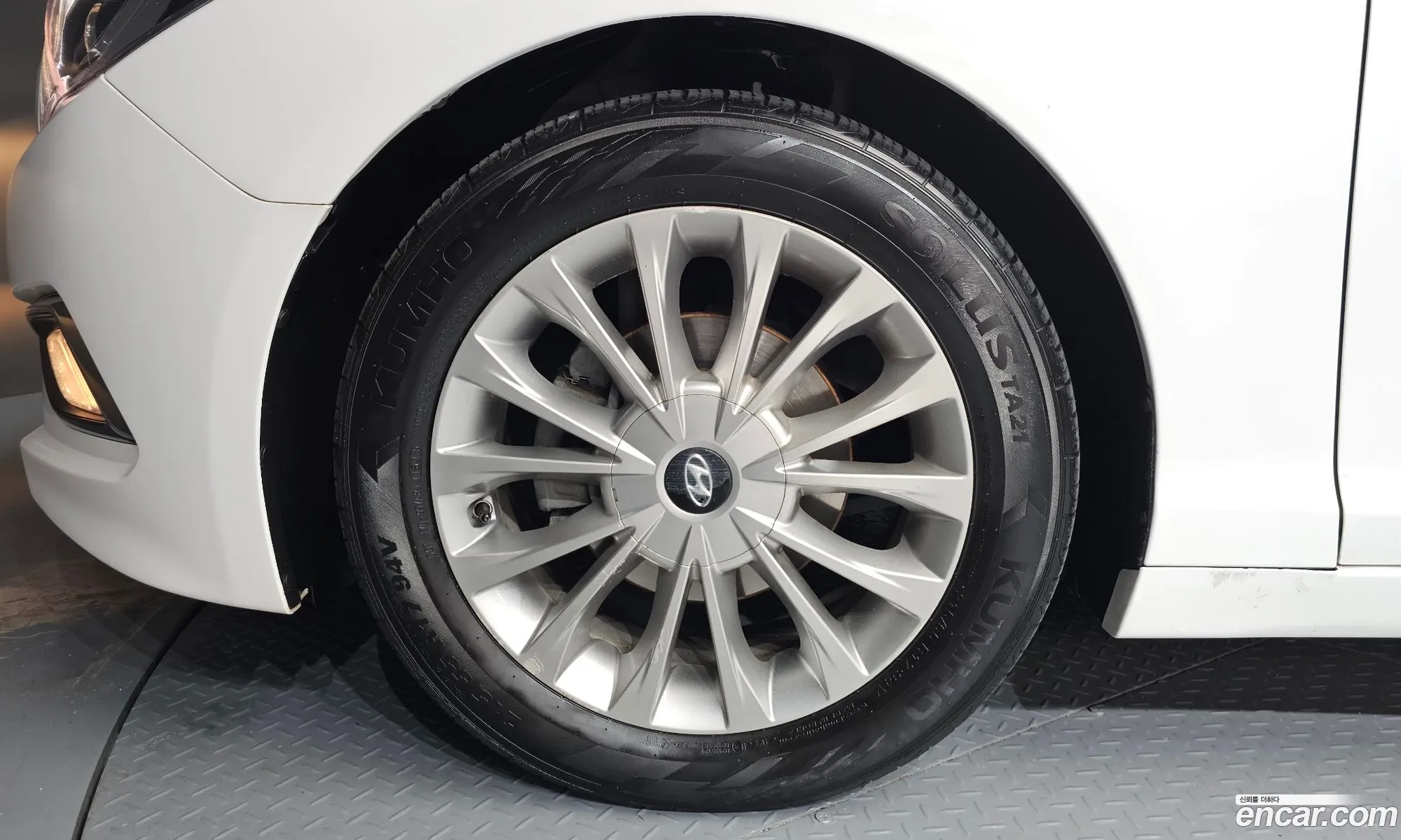 Hyundai LF Sonata 2014 — 4