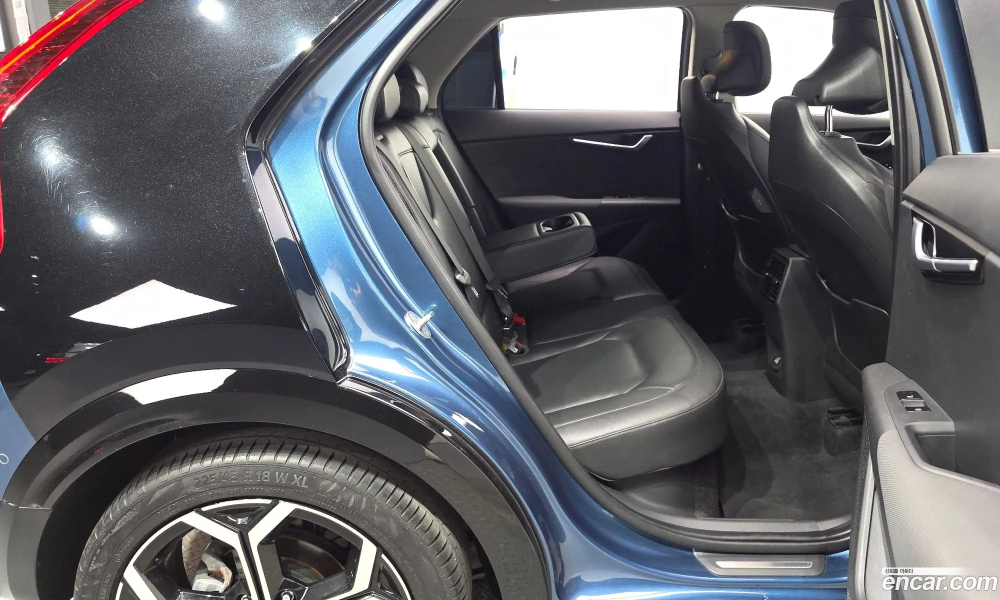 Kia Niro 2022 KNACT81EGNA033328 — 4