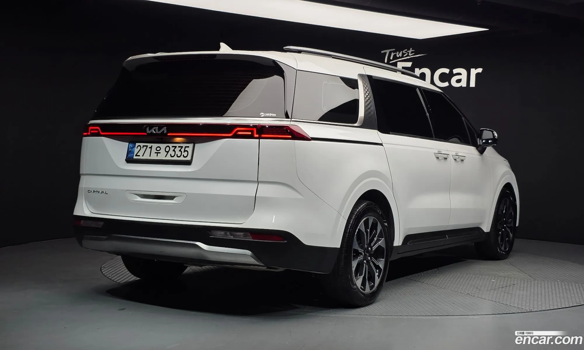 Kia Carnival 2021 — 8