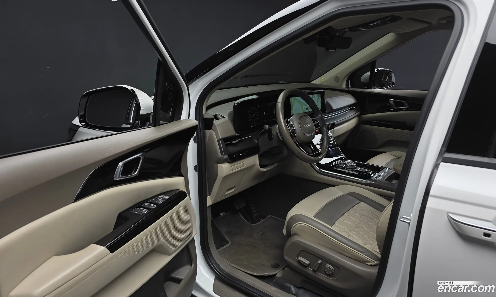 Kia Carnival 2021 — 12