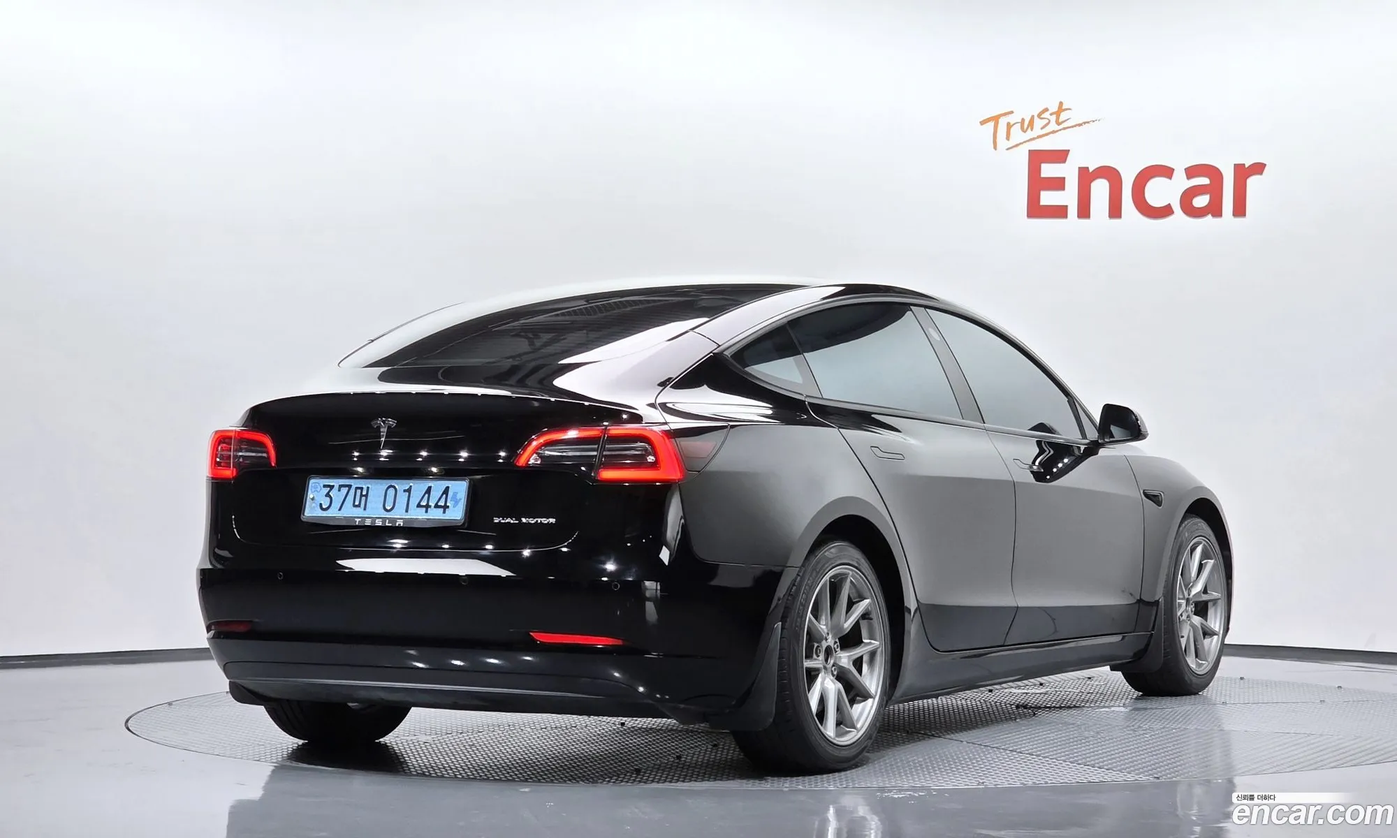 Tesla Model 3 2022 — 31