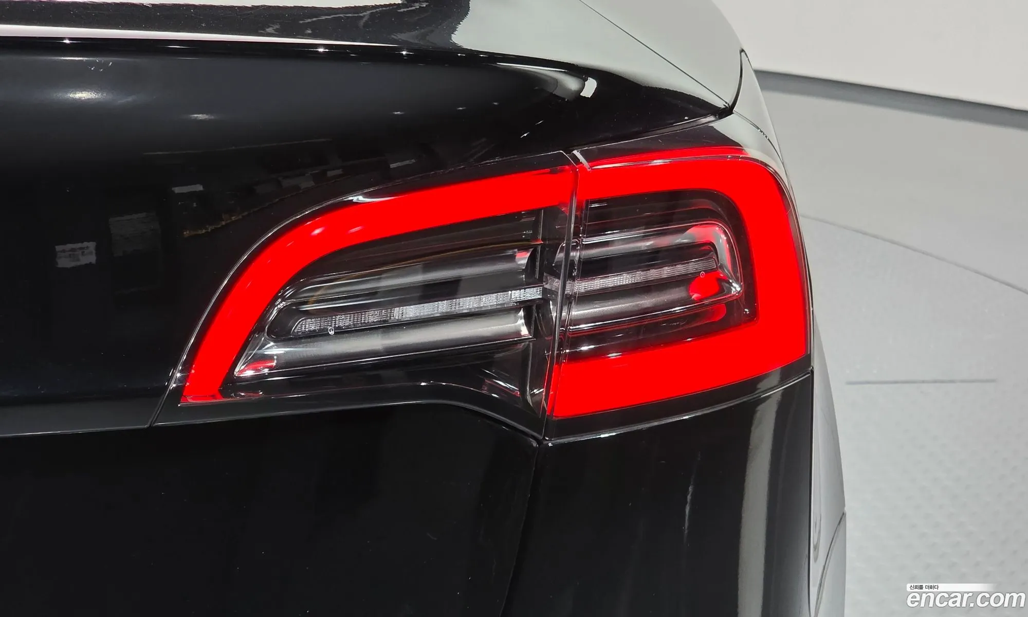 Tesla Model 3 2022 — 30