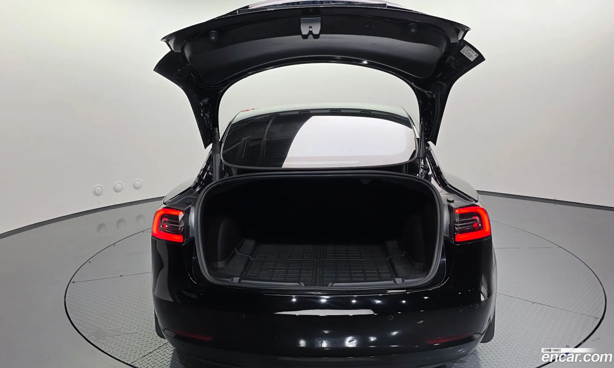 Tesla Model 3 2022 — 11