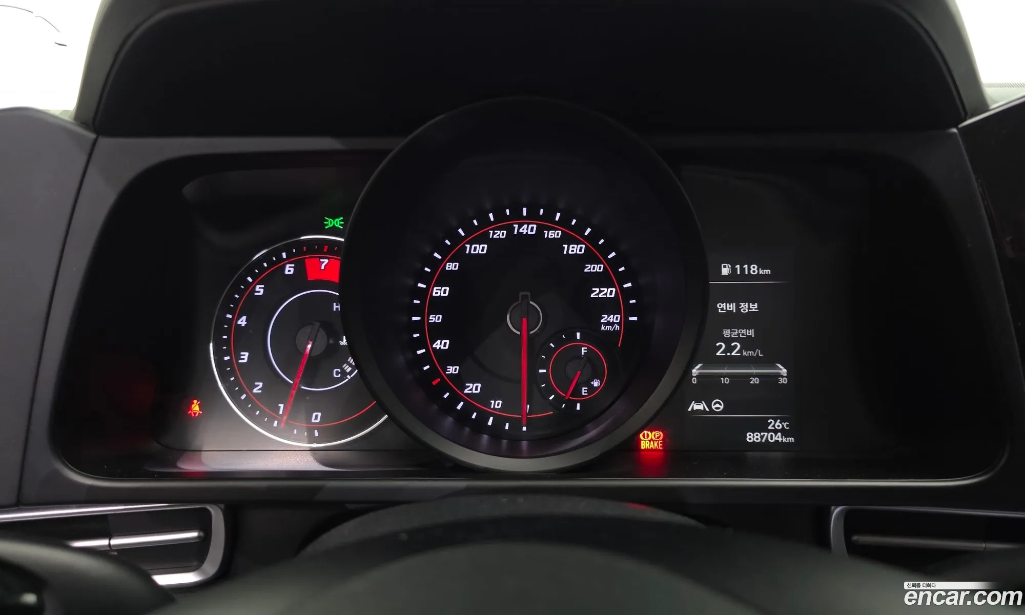 Hyundai Elantra 2021 — 33