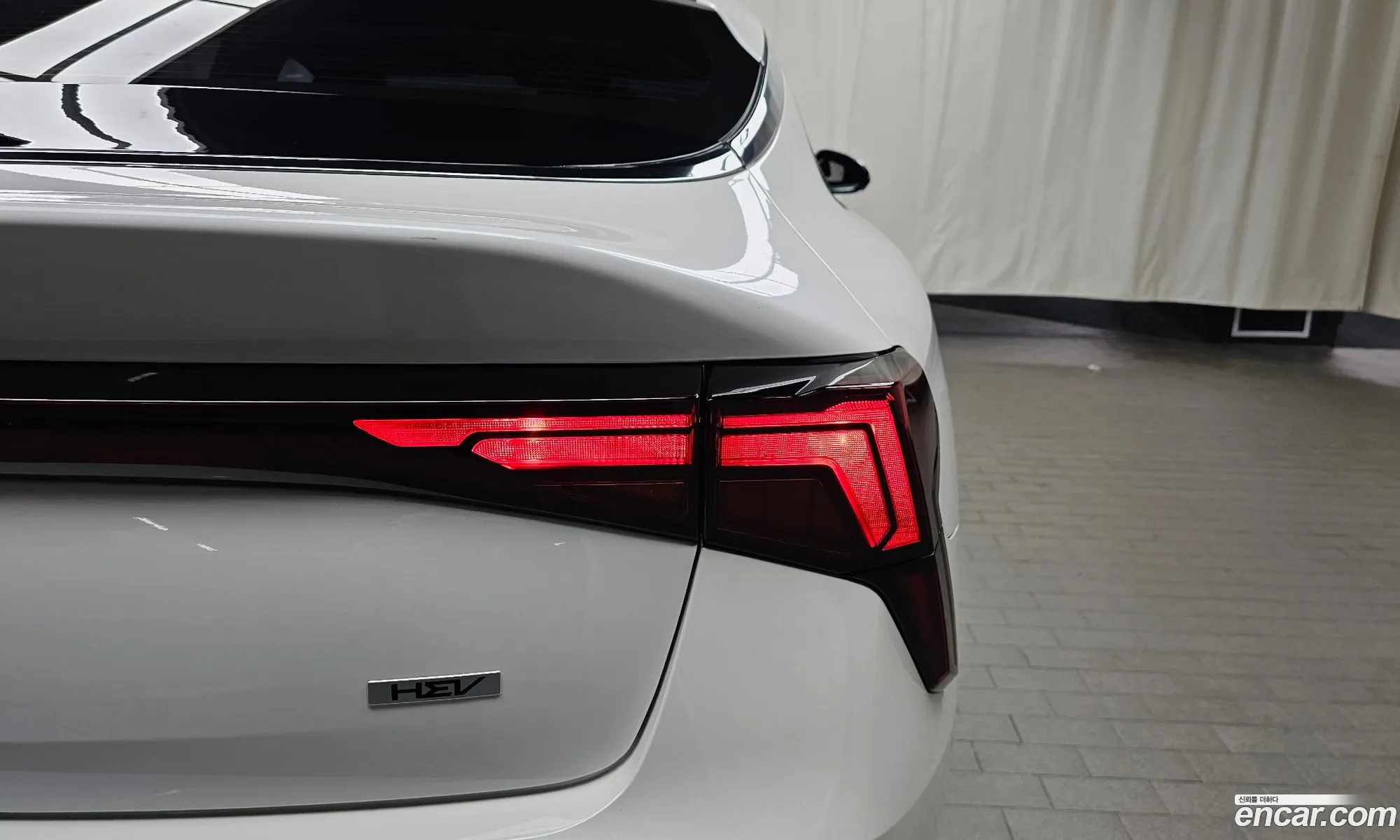 Kia K5 Hybrid 2025 — 2
