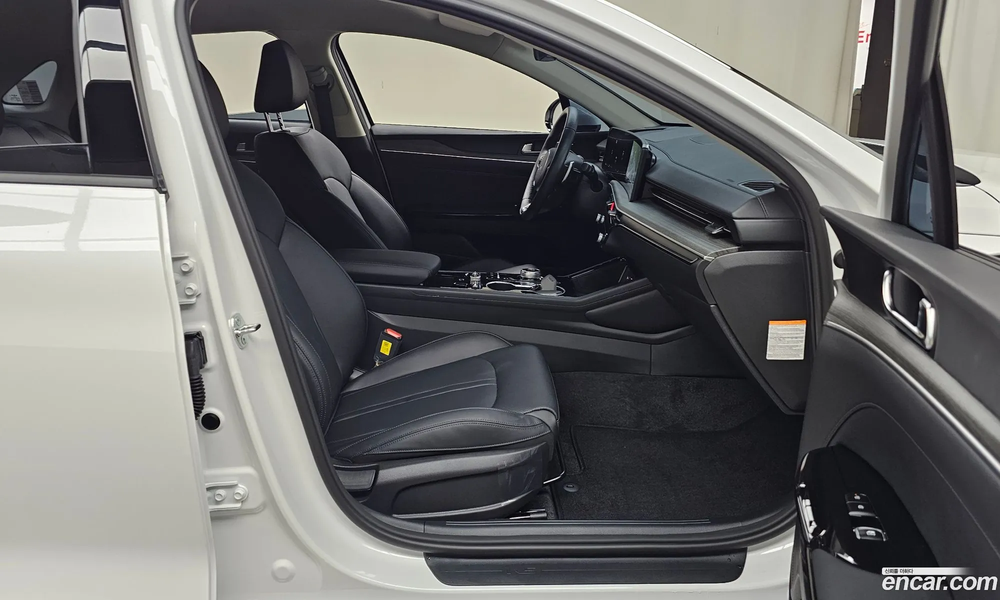Kia K5 Hybrid 2025 — 19