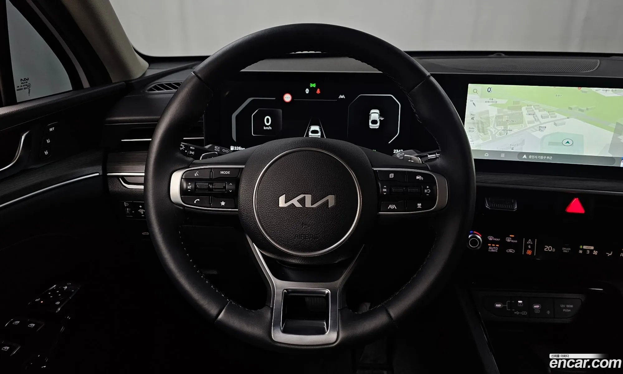 Kia K5 Hybrid 2025 — 16