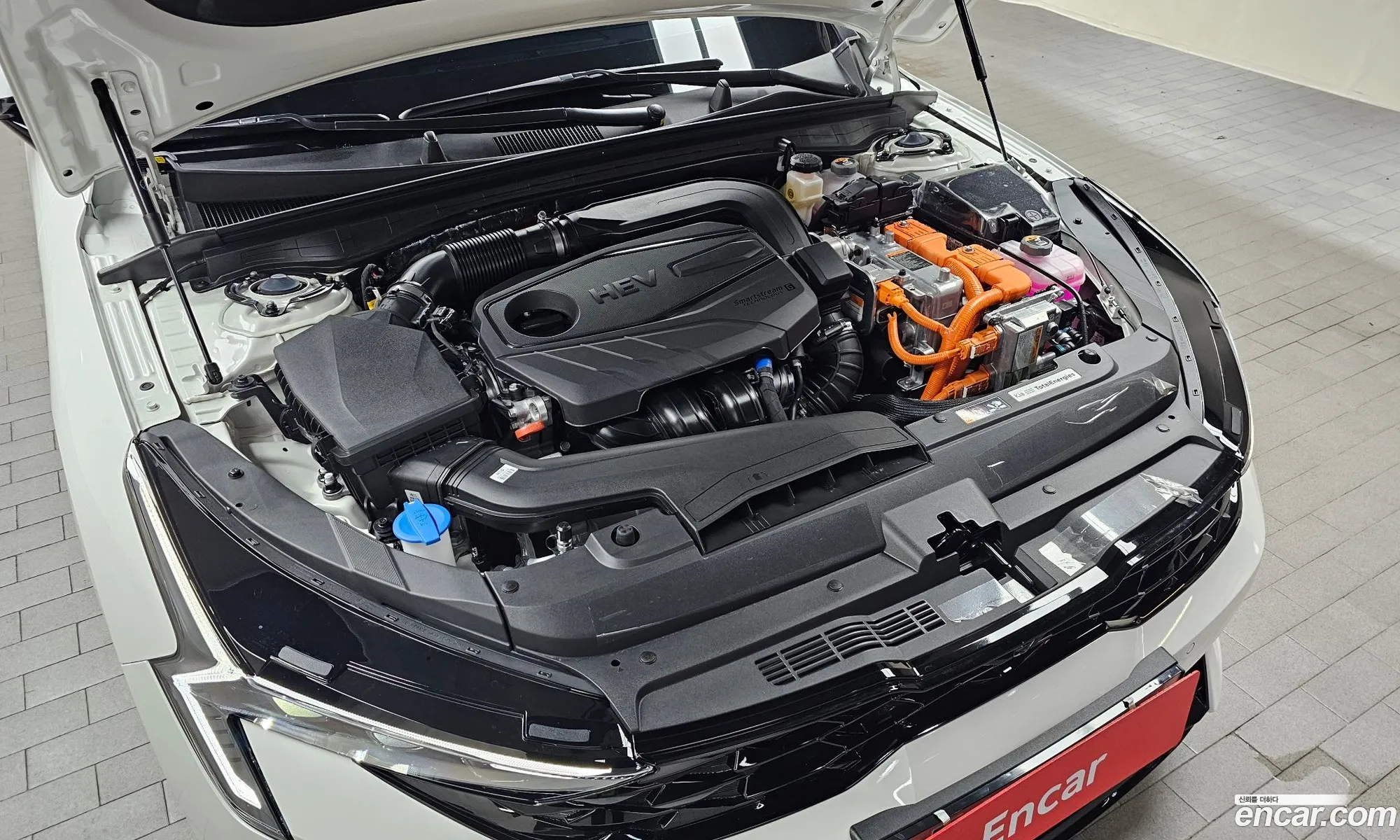 Kia K5 Hybrid 2025 — 7