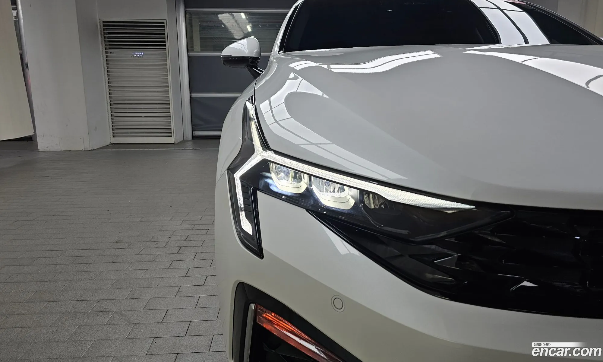 Kia K5 Hybrid 2025 — 17