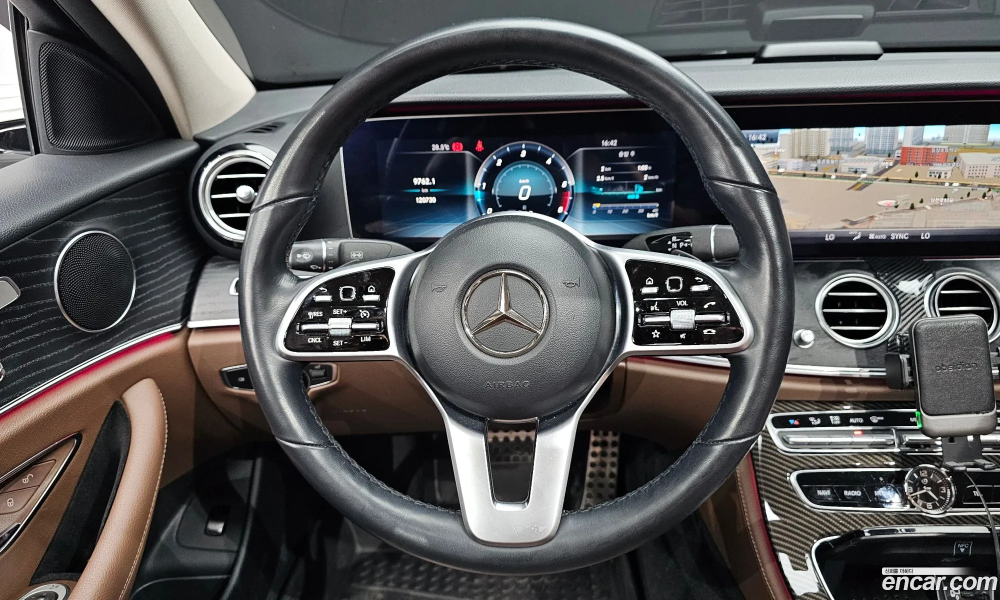 Mercedes-Benz E-Class W213 2018 — 28